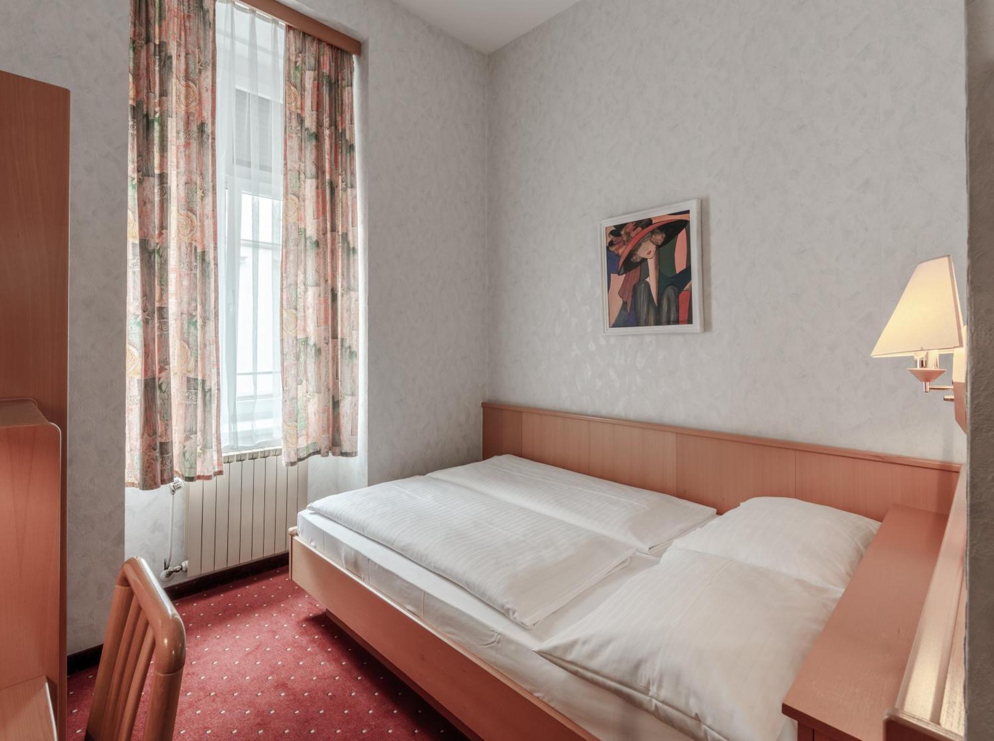 Terminus Hotel