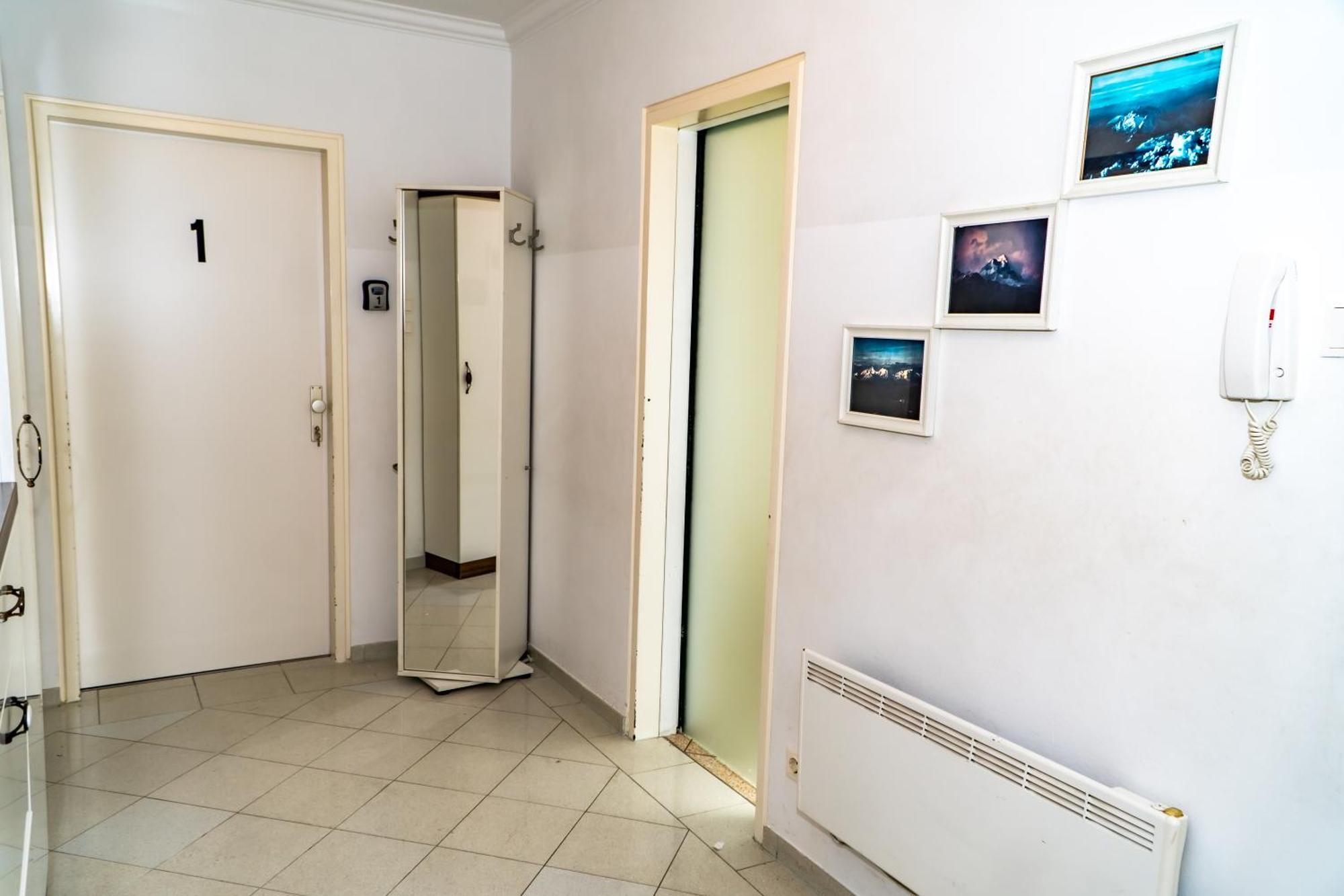 Homestay Spacious 5 Minutes To Wiener Stadthalle Vienna