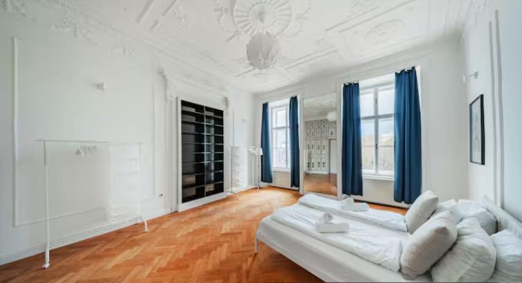 1st District Retreat Apartment Vienna