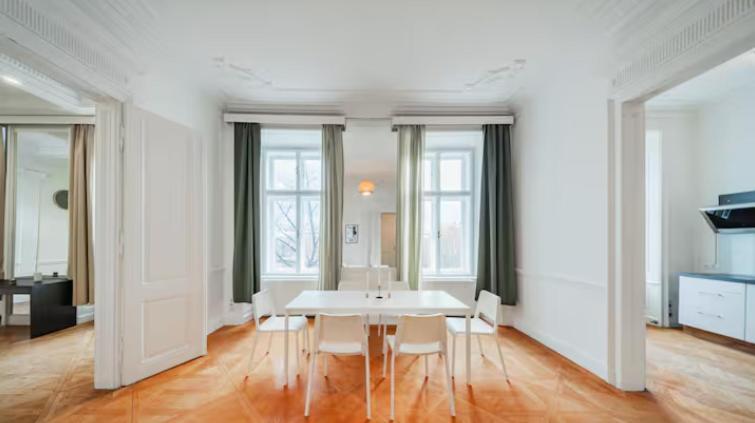 1st District Retreat Apartment Vienna