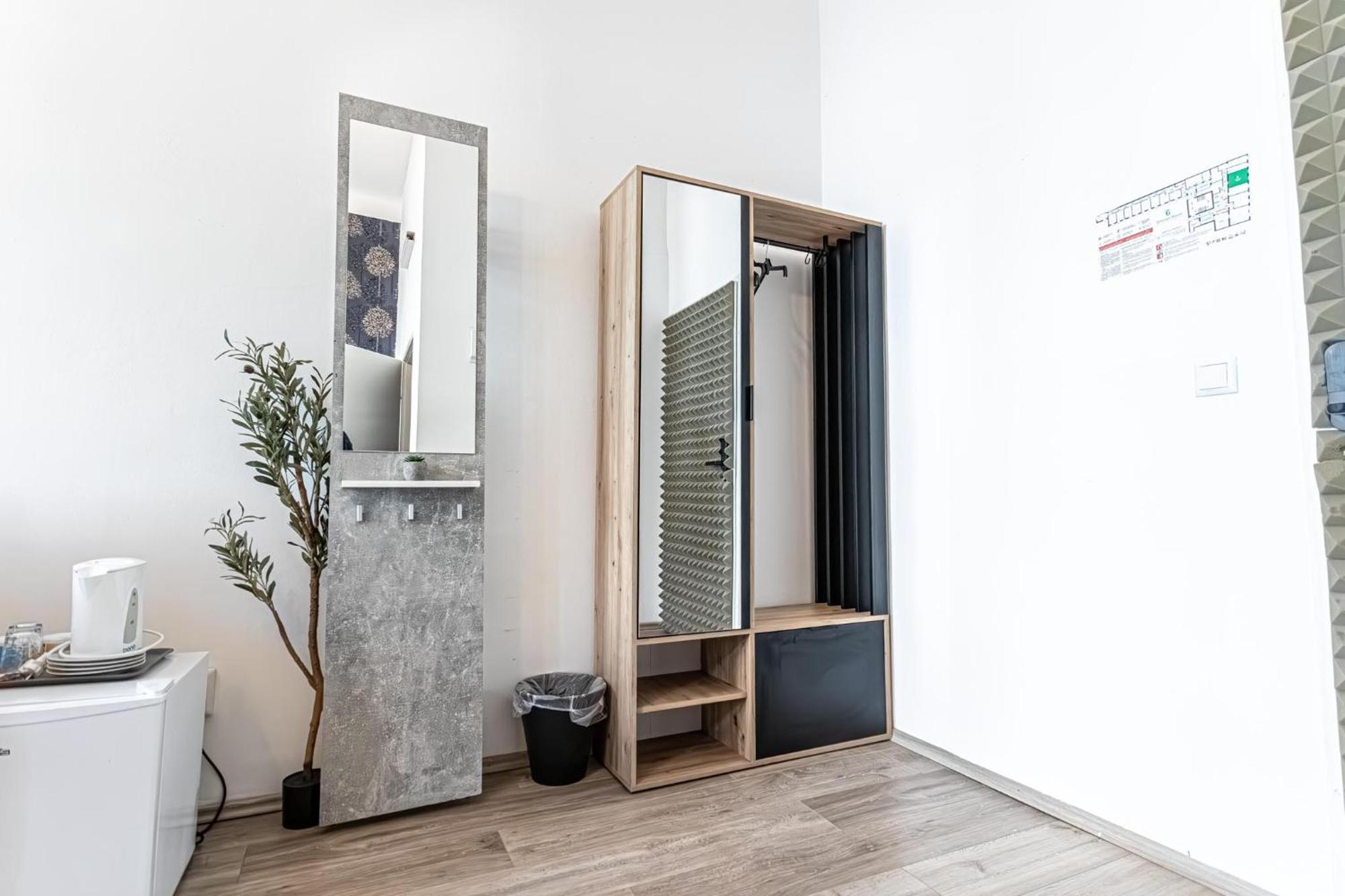 Superbly 9br Complex Ideal For 25 People Vienna
