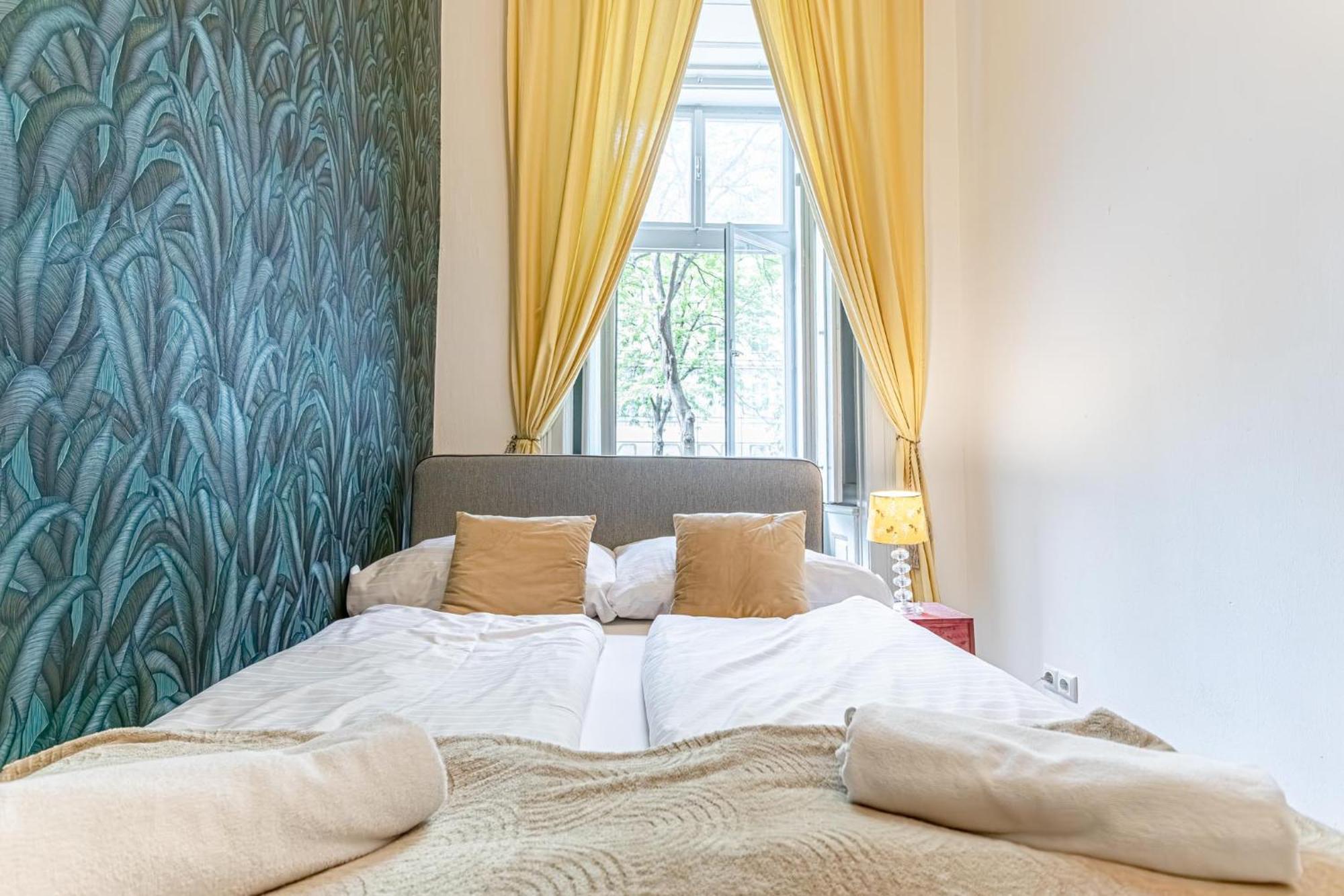 Apartment Superbly 9br Complex Ideal For 25 People Vienna