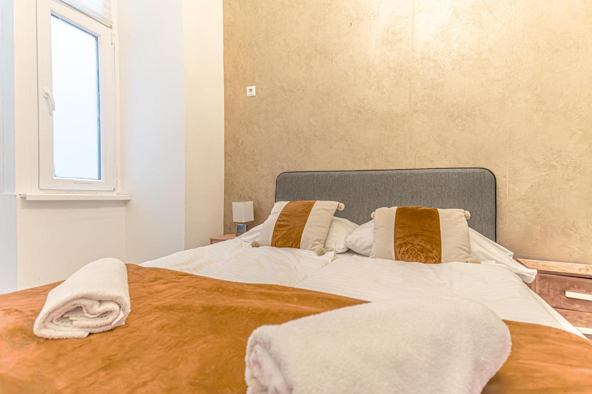Superbly 9br Complex Ideal For 25 People Vienna