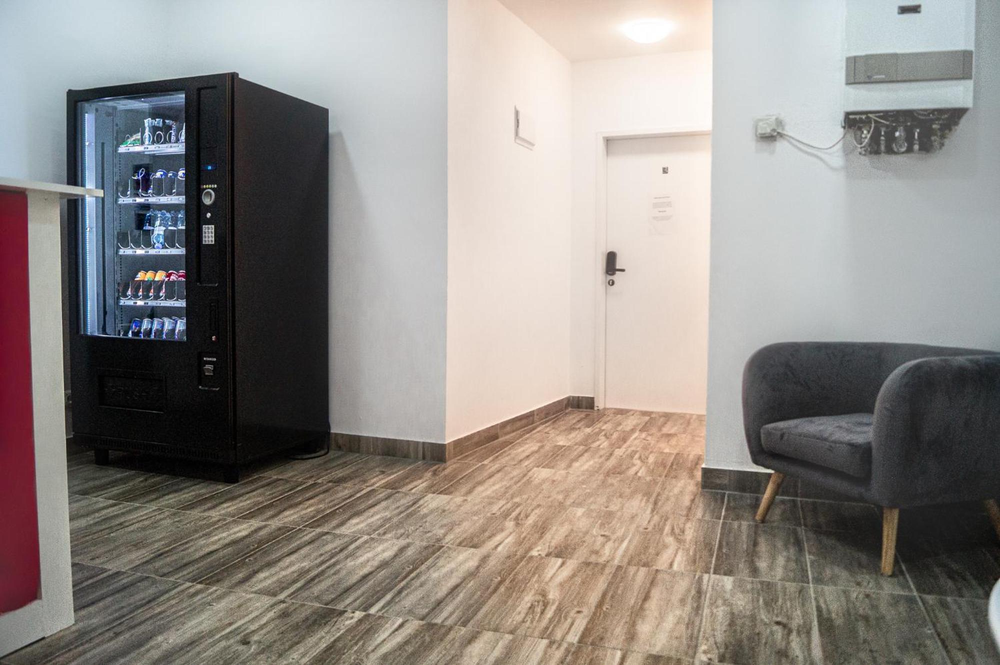 Superbly 9br Complex Ideal For 25 People * Vienna