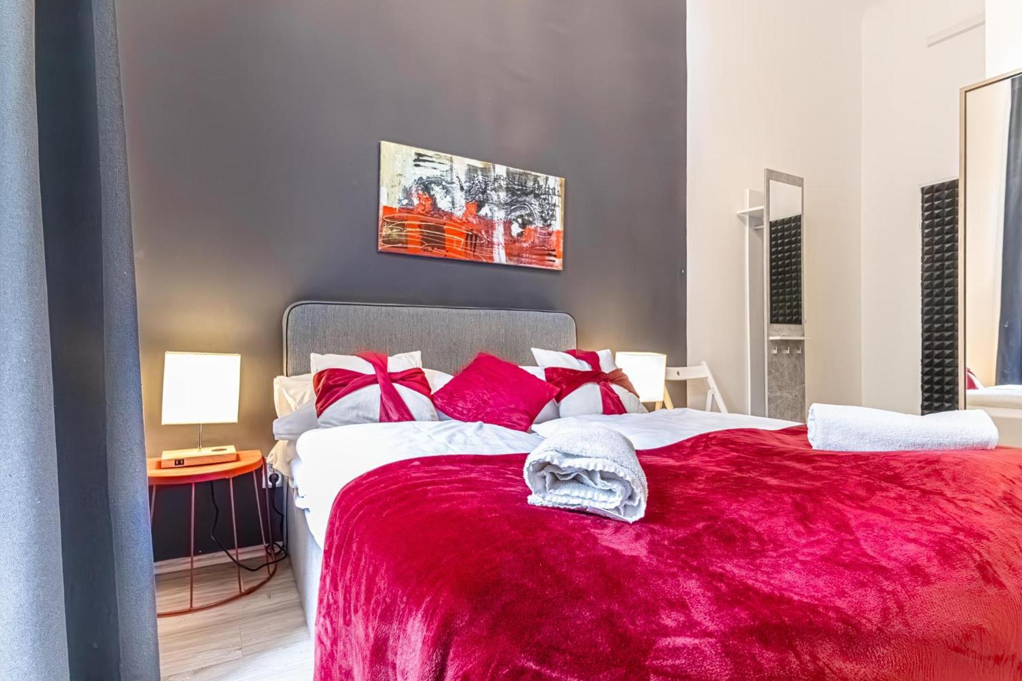 Superbly 9br Complex Ideal For 25 People Apartment Vienna