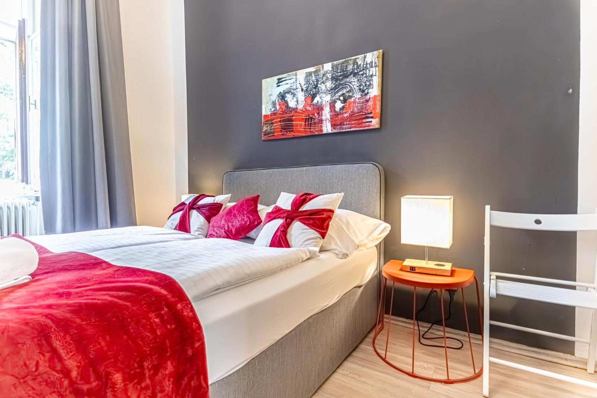 Apartment Superbly 9br Complex Ideal For 25 People Vienna