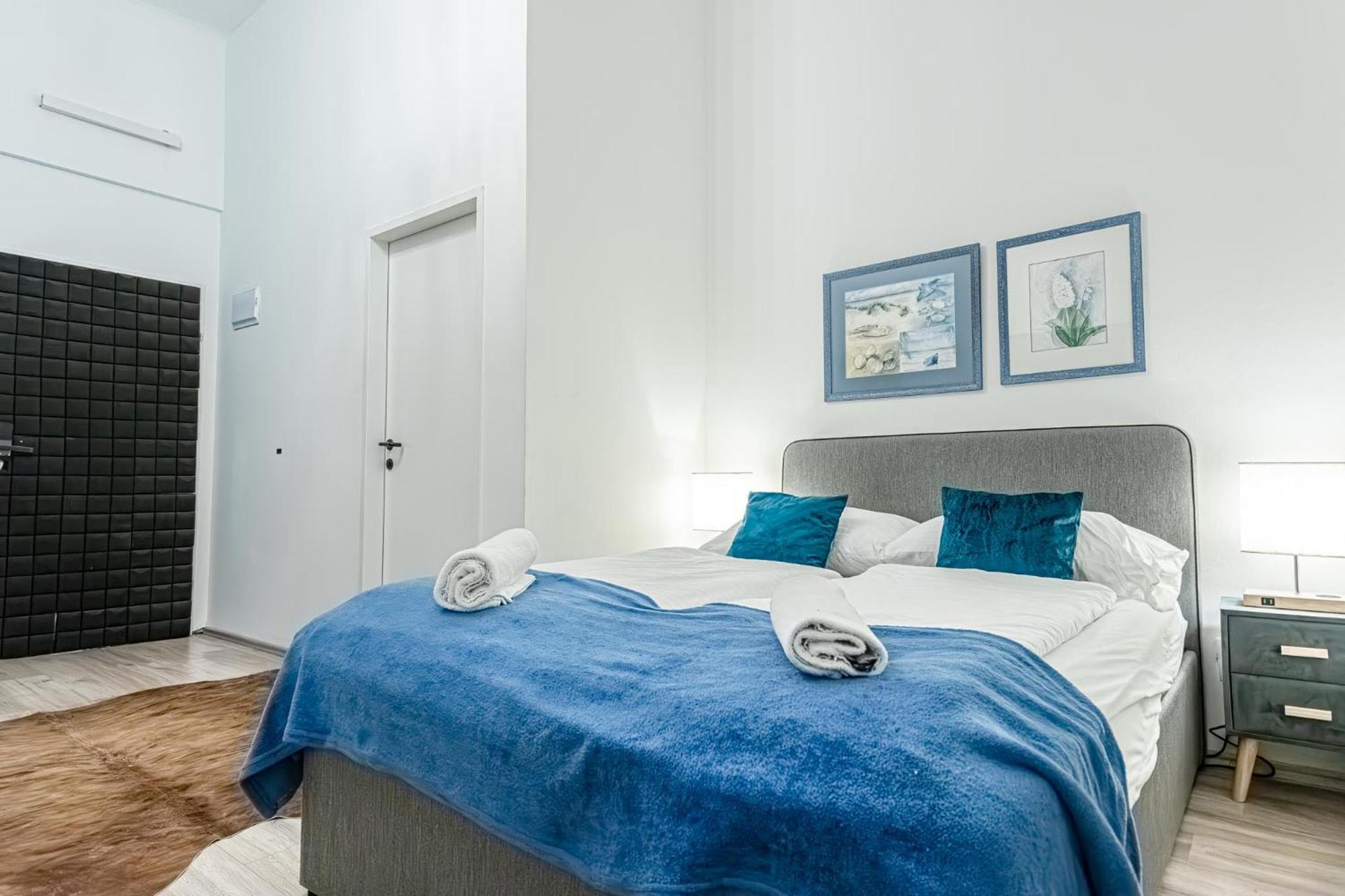 Superbly 9br Complex Ideal For 25 People Apartment Vienna