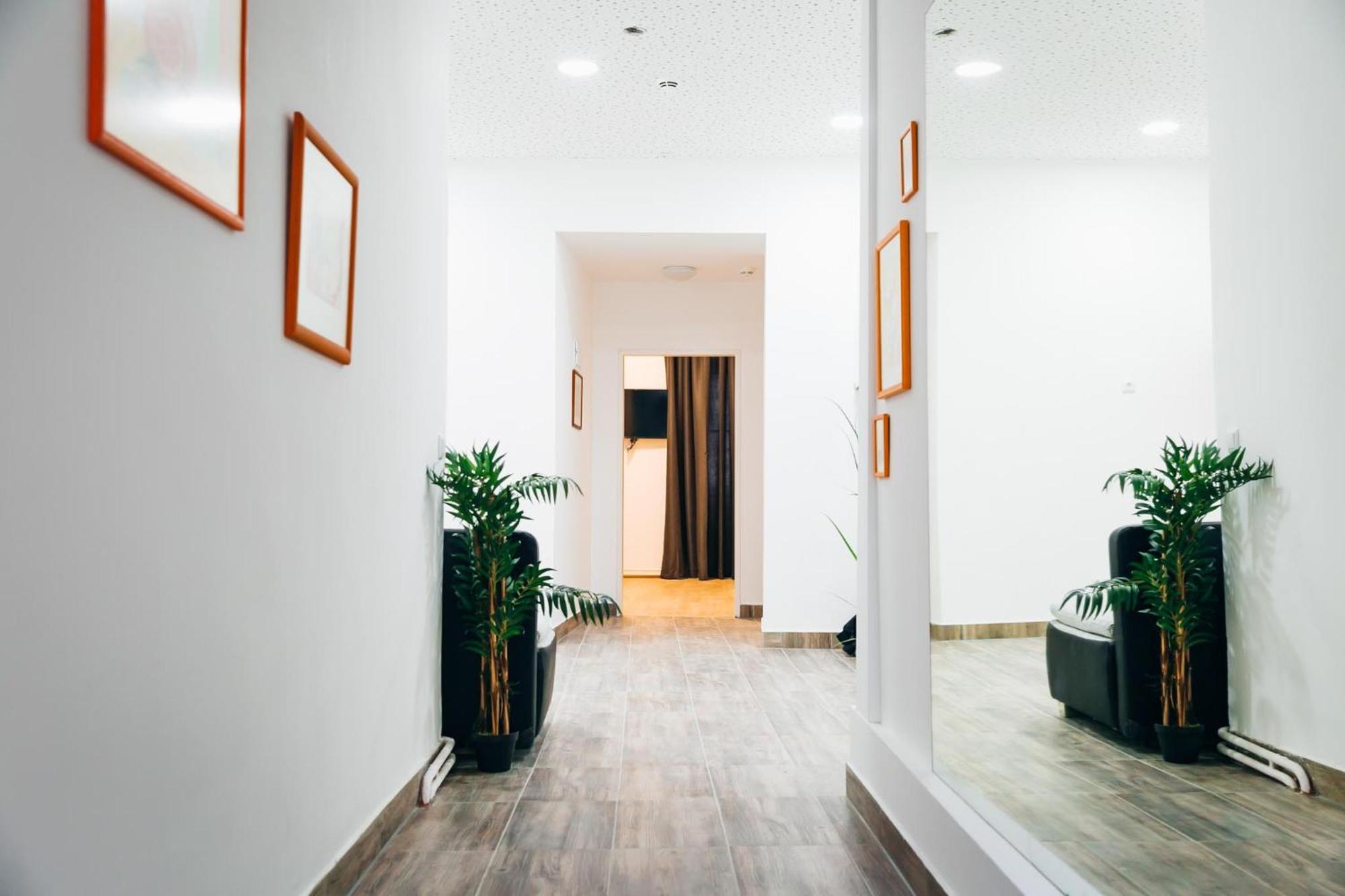 Apartment Superbly 9br Complex Ideal For 25 People Vienna