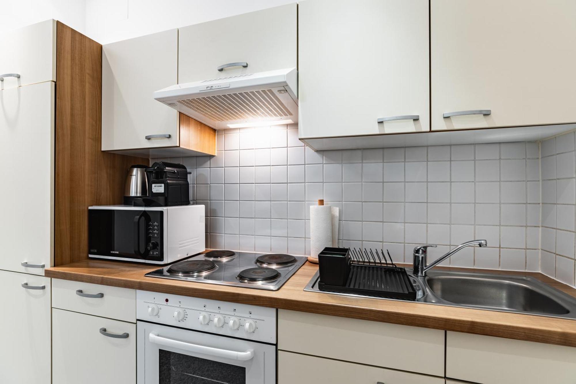 Spacious 3-room Apt. 15 Min To The Center * Wien