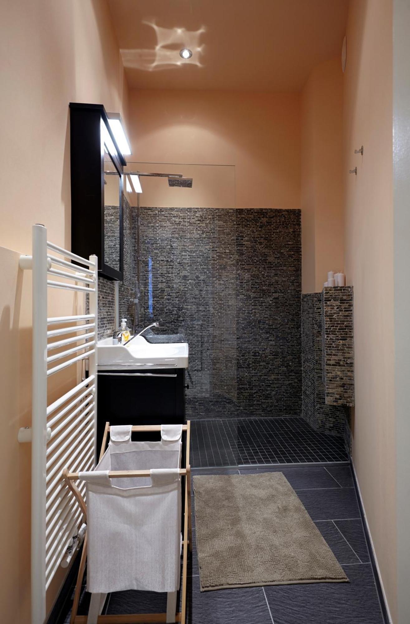 Urban Downtown Center Apartment *