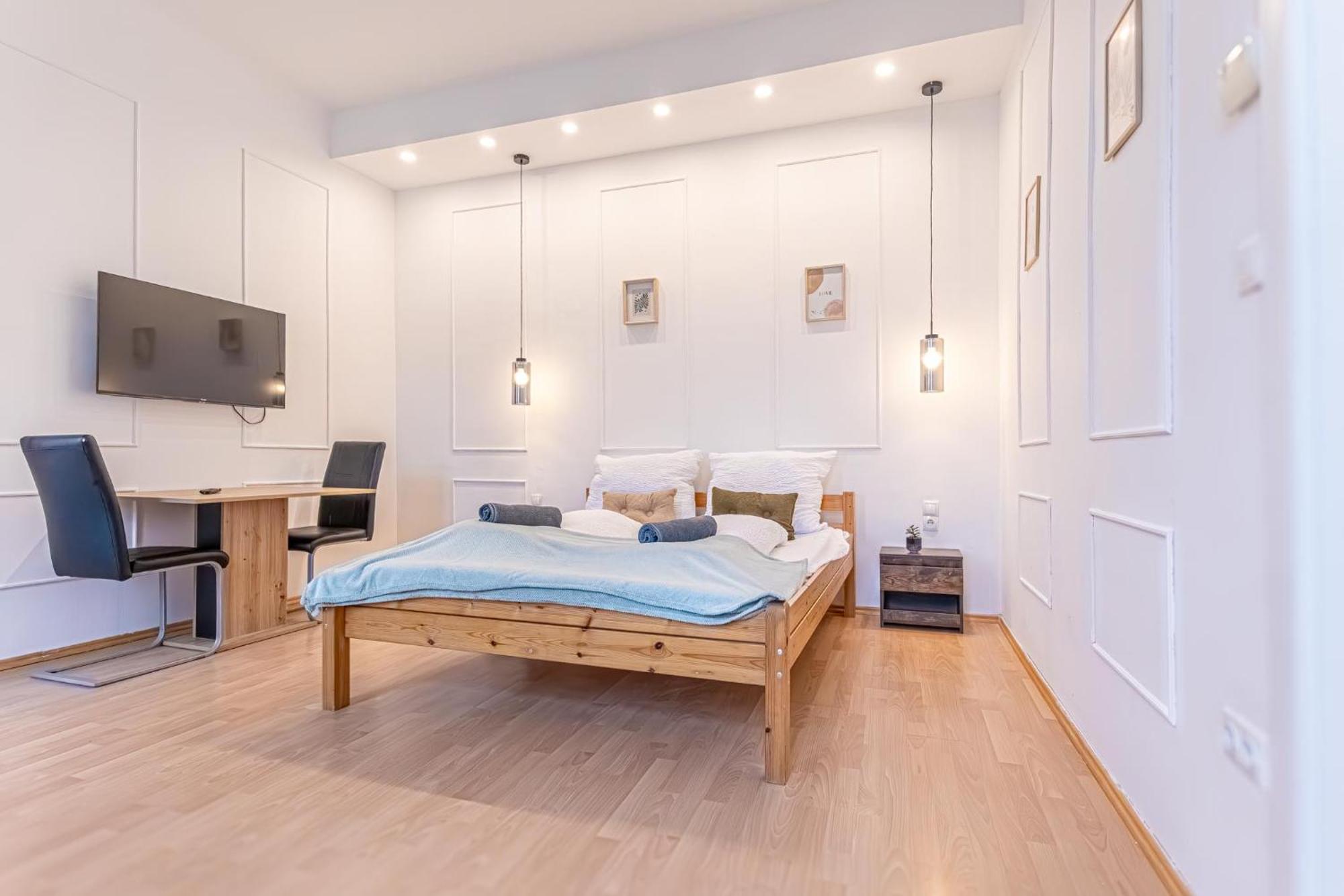 Beautiful 2br Near Bahnhof Meidling Wien