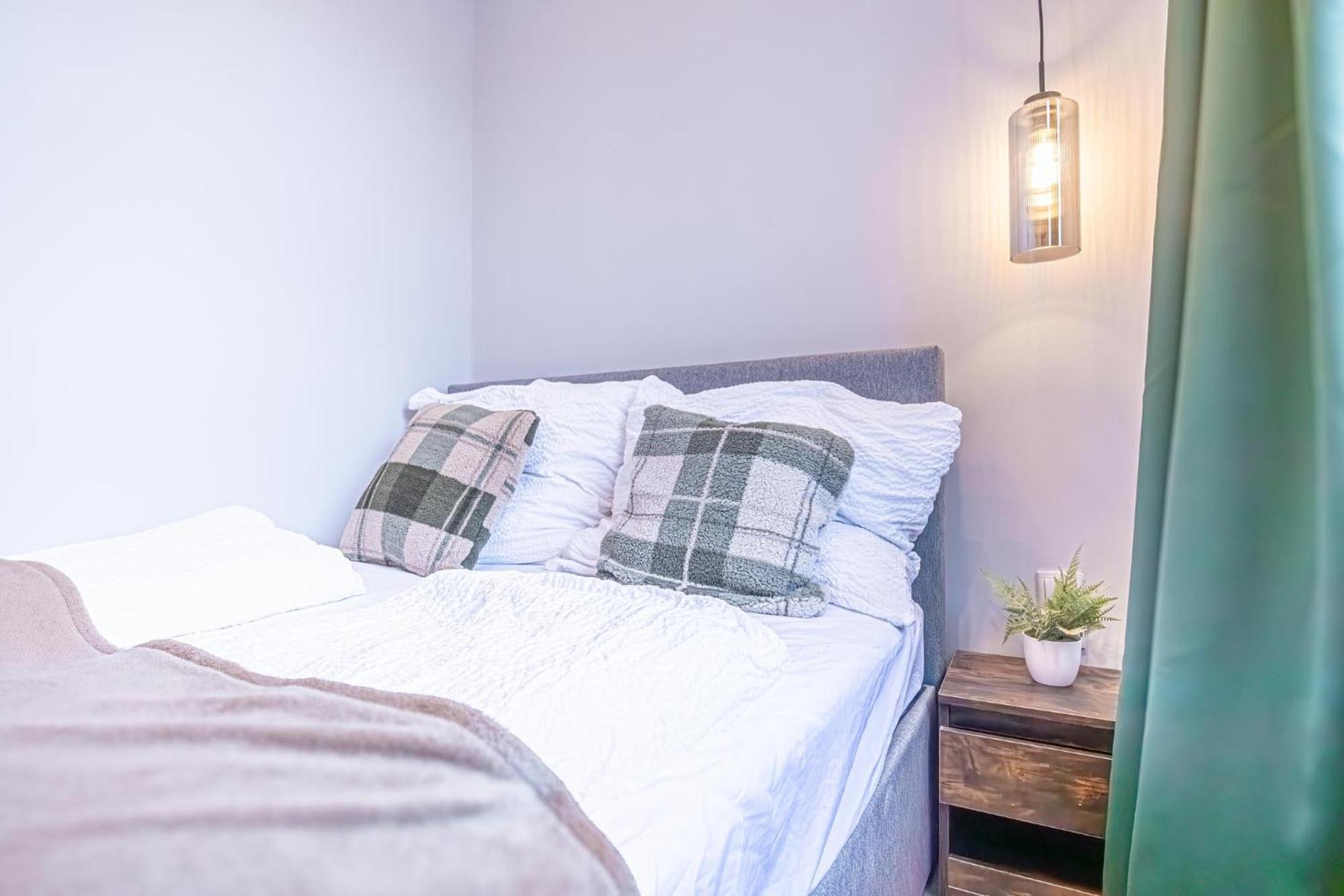 Comfortable And Compact In Meidling Apartment