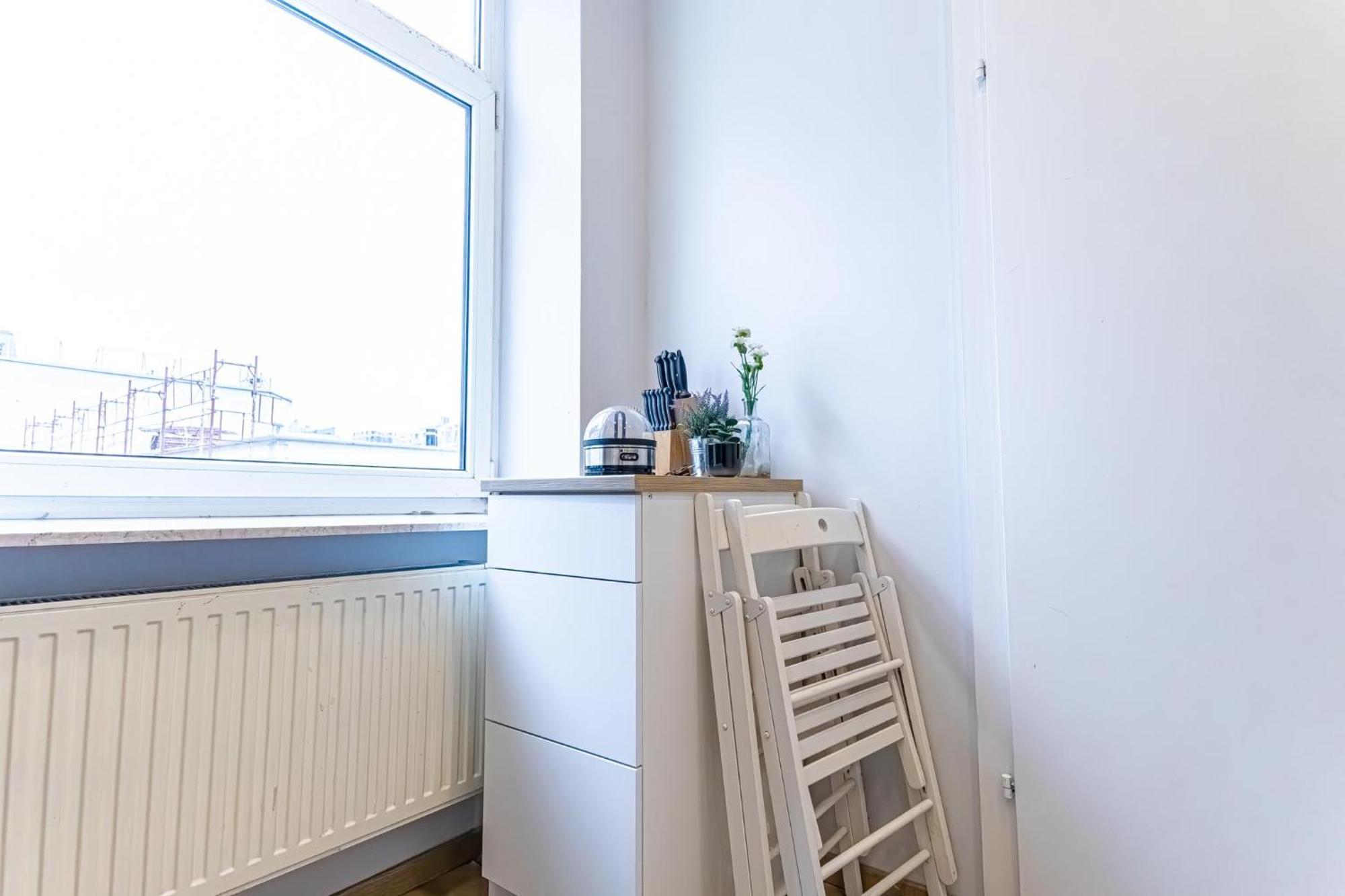Apartment Beautiful 2br Near Bahnhof Meidling