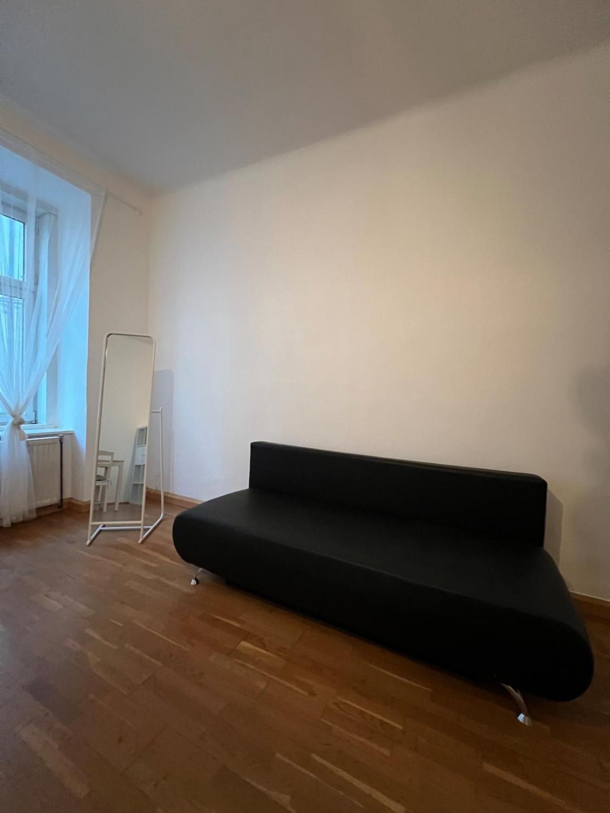 Cozy & * Vienna