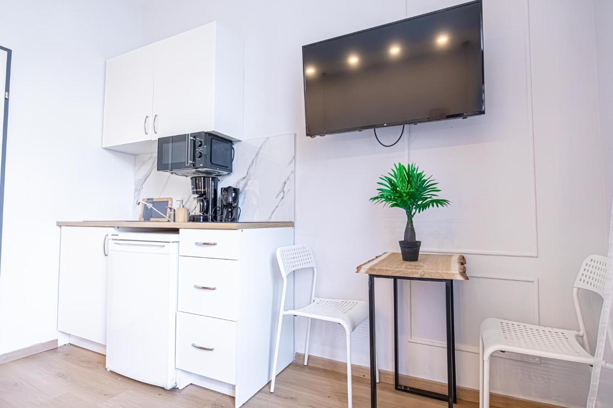 Multiple And At The Heart Of Apartment Vienna