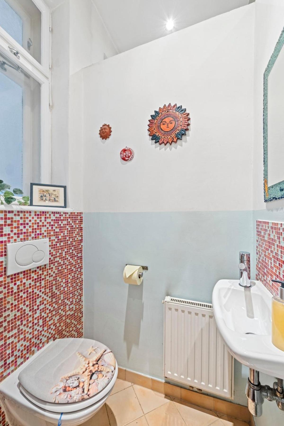 Apartment 2 Bedroom Vintage Apartment, Garden, Near Schoenbrunn Vienna