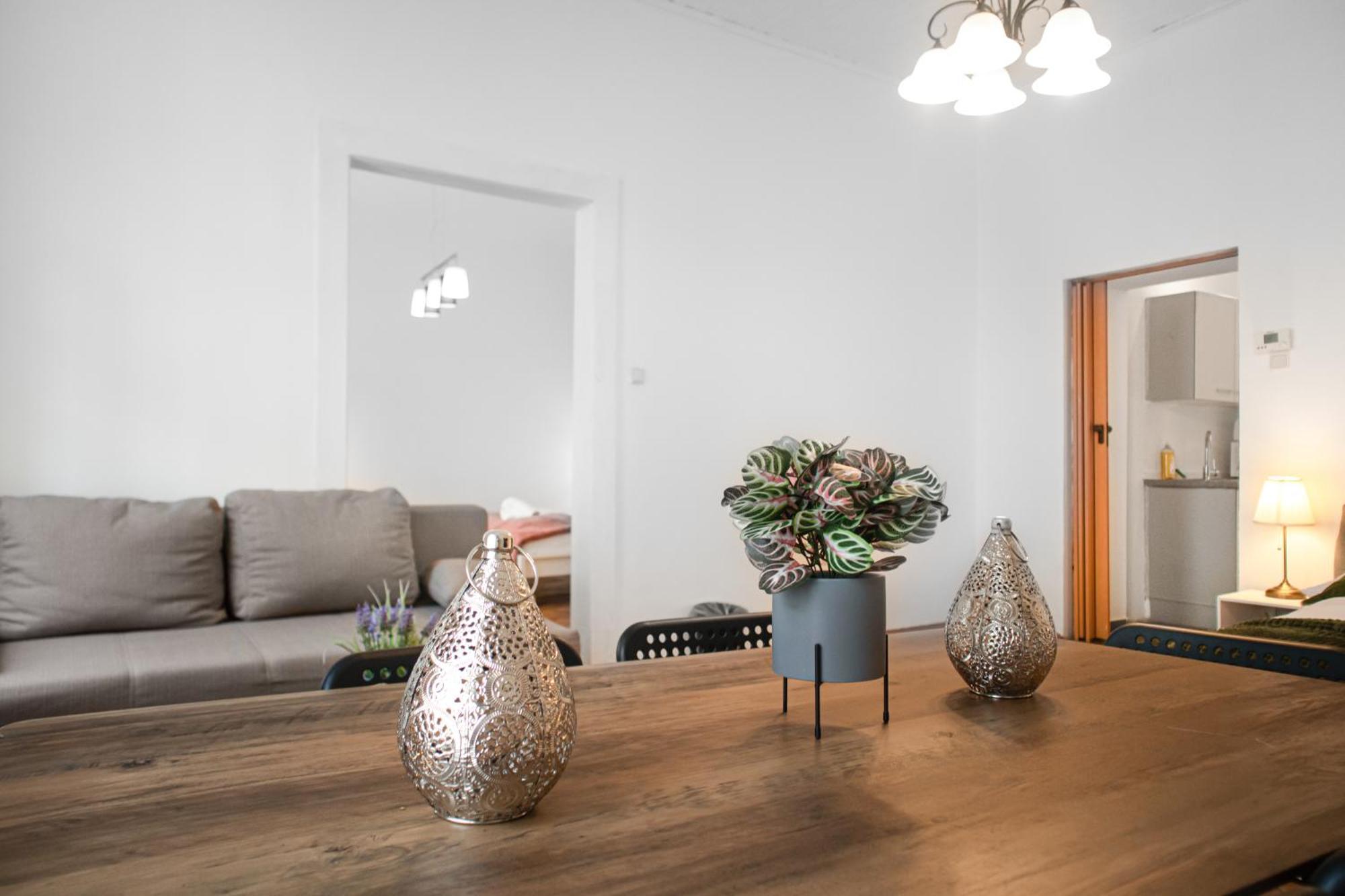 Commodious 3br Apt. Ideal For Families And Friends * Viena
