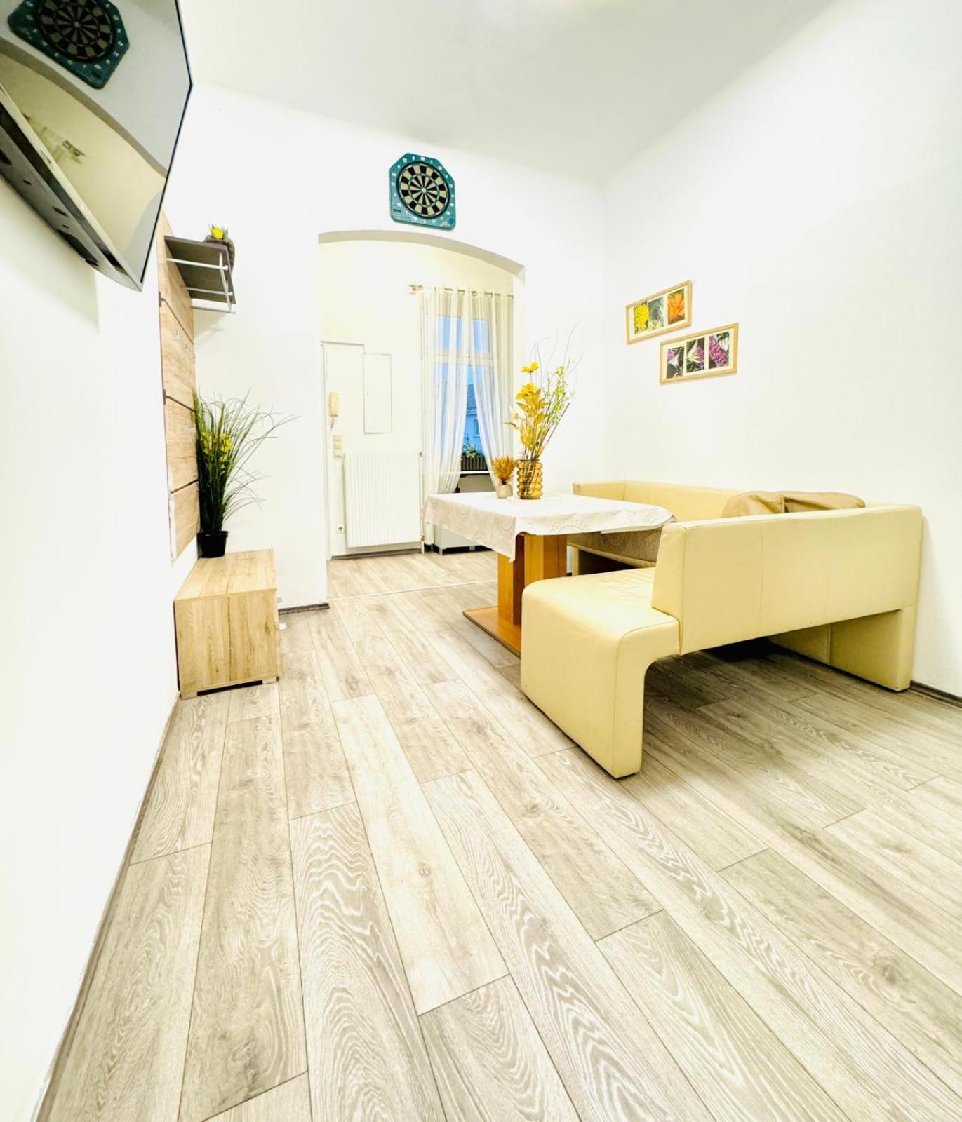Apartment Comfy 3br In A Shared Apt, 10min To Fac Platz Wien