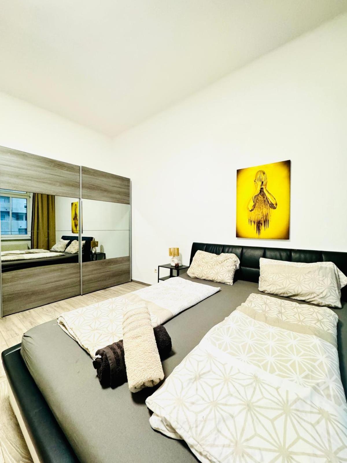 Comfy 3br In A Shared Apt, 10min To Fac Platz