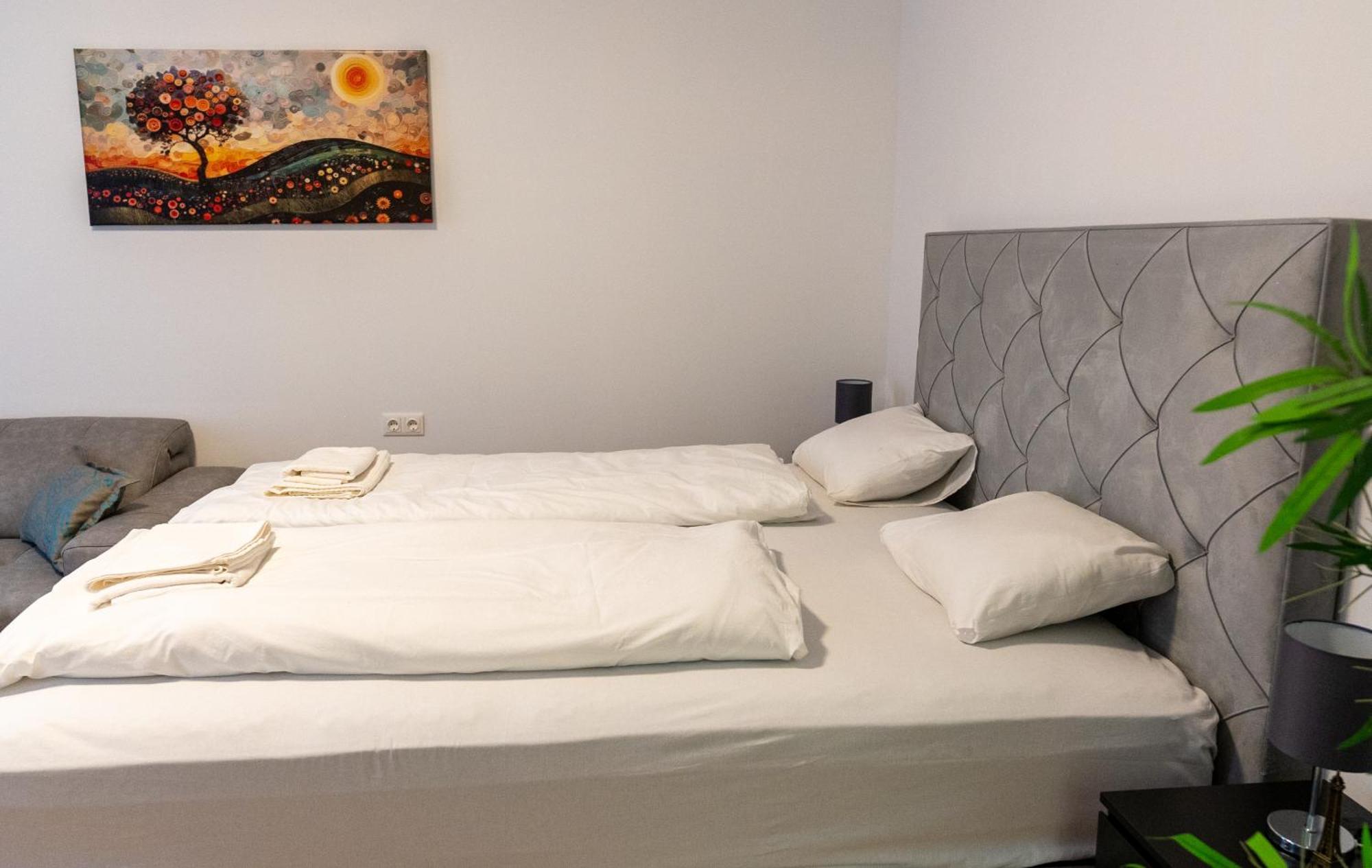 Art Living Aparthotel *