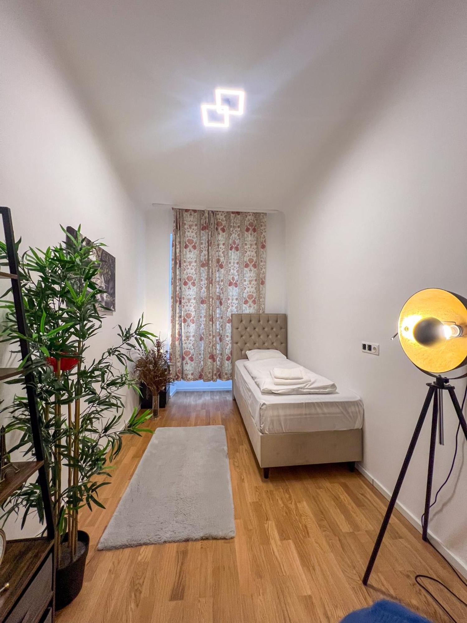 Art Living Aparthotel