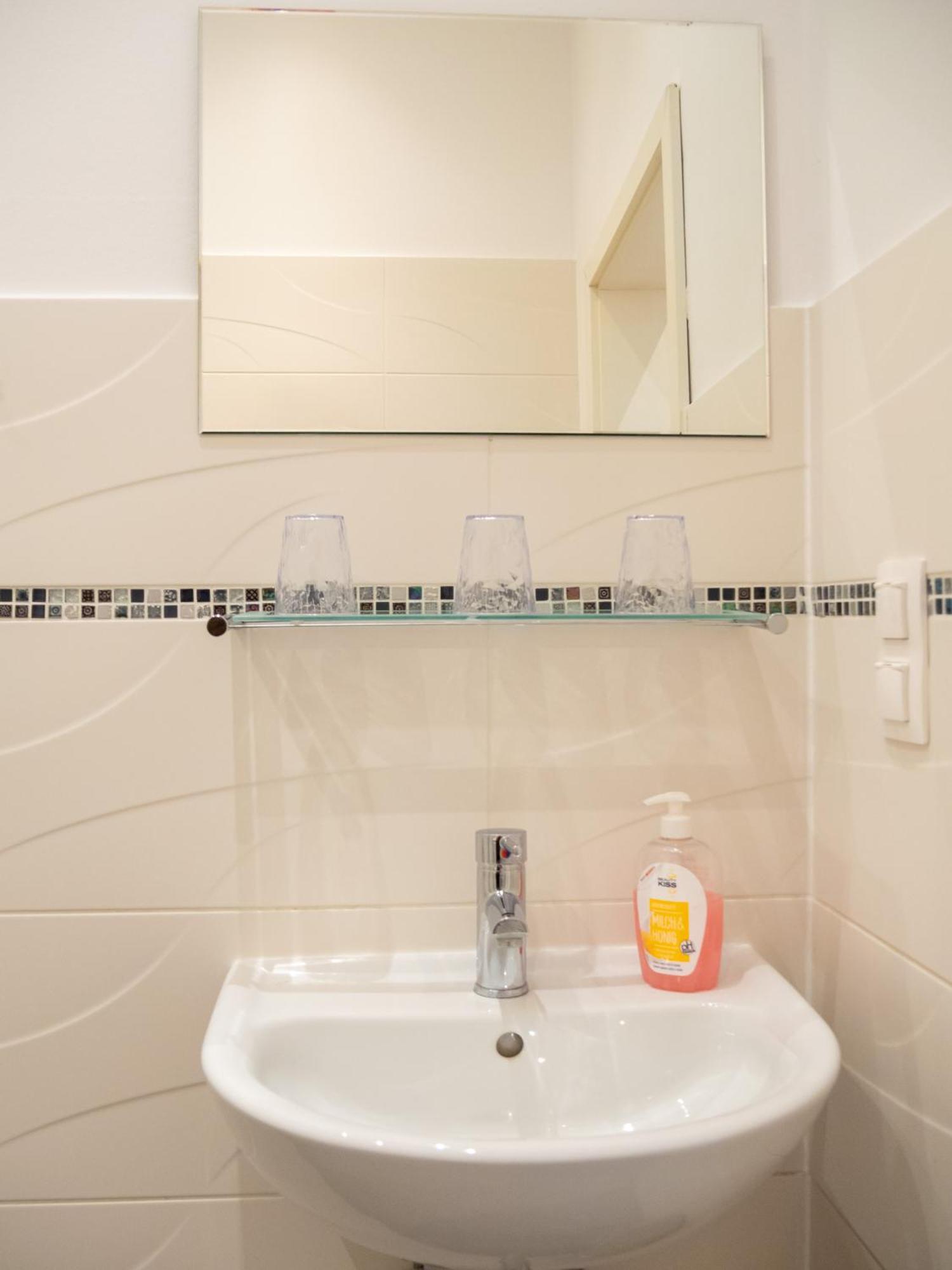 Che Apartment