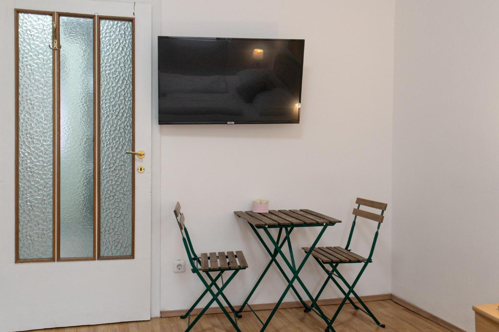 Apartment Budget - Near Wiener Stadthalle Ideal For Longstays Vienna