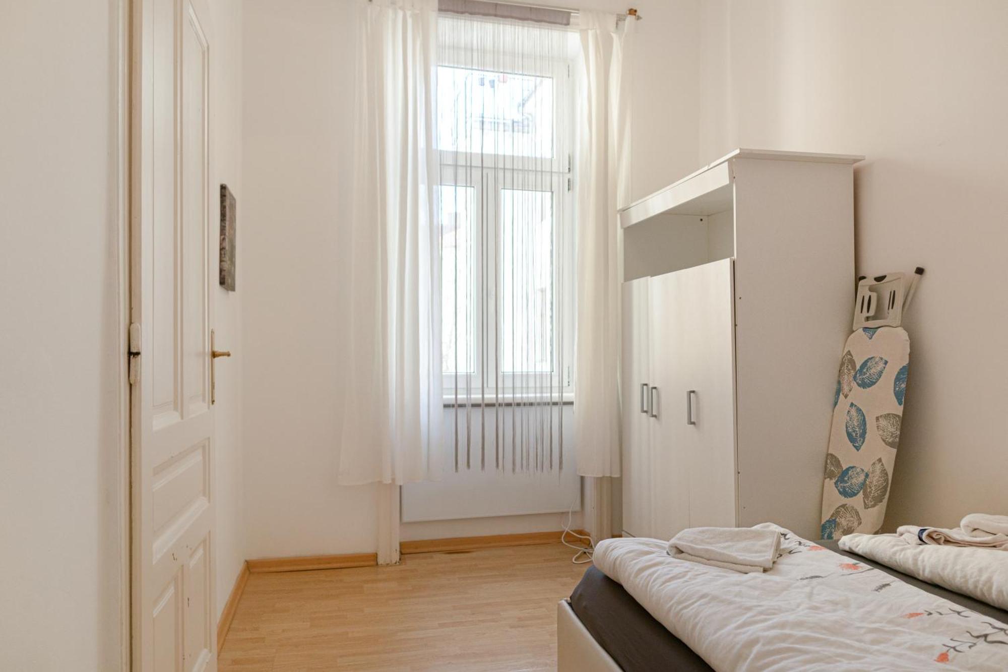 Cheerful 2br - Suitable For Longstays *