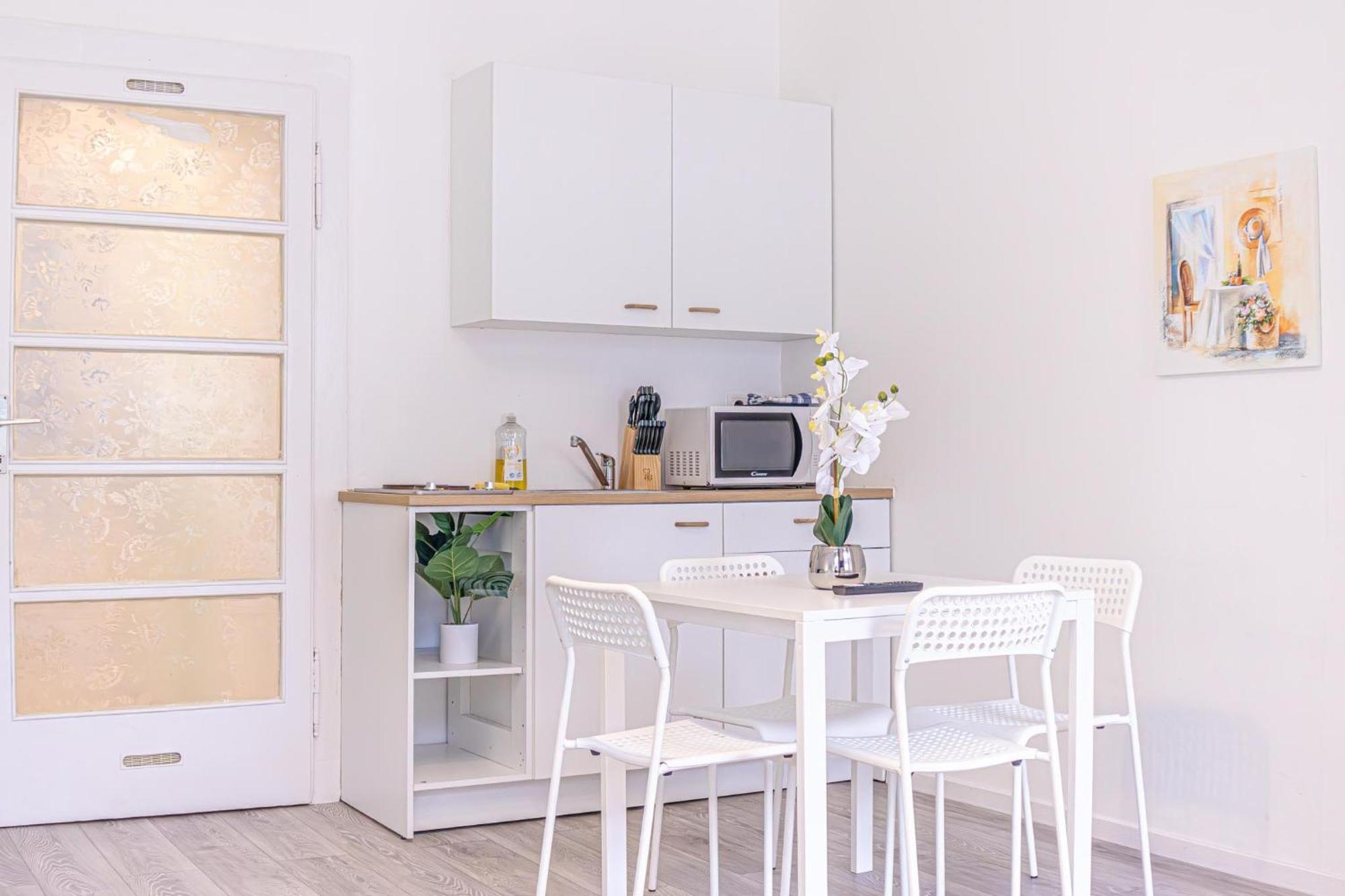 Trendy Free Coffee - Wiener Stadthalle Apartamento
