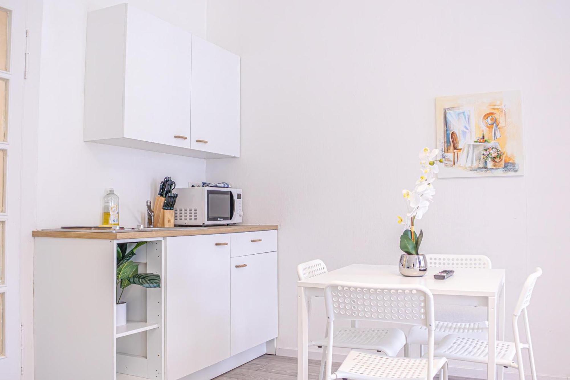 Trendy Free Coffee - Wiener Stadthalle Apartamento *