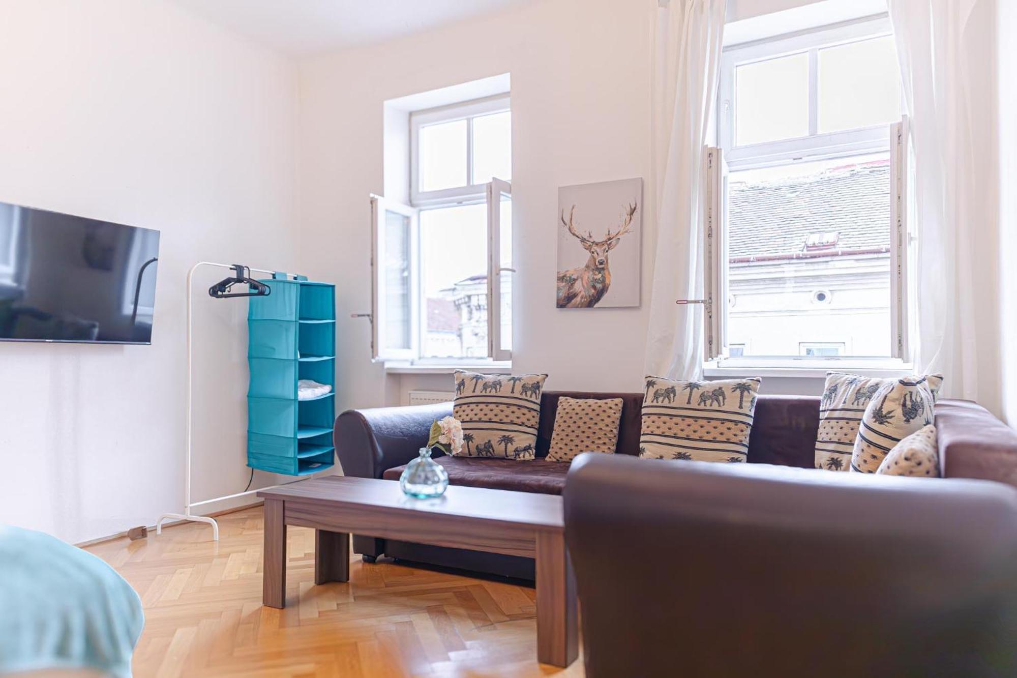 Amazing 2br Stay, Wiener Stadthalle * Vienna