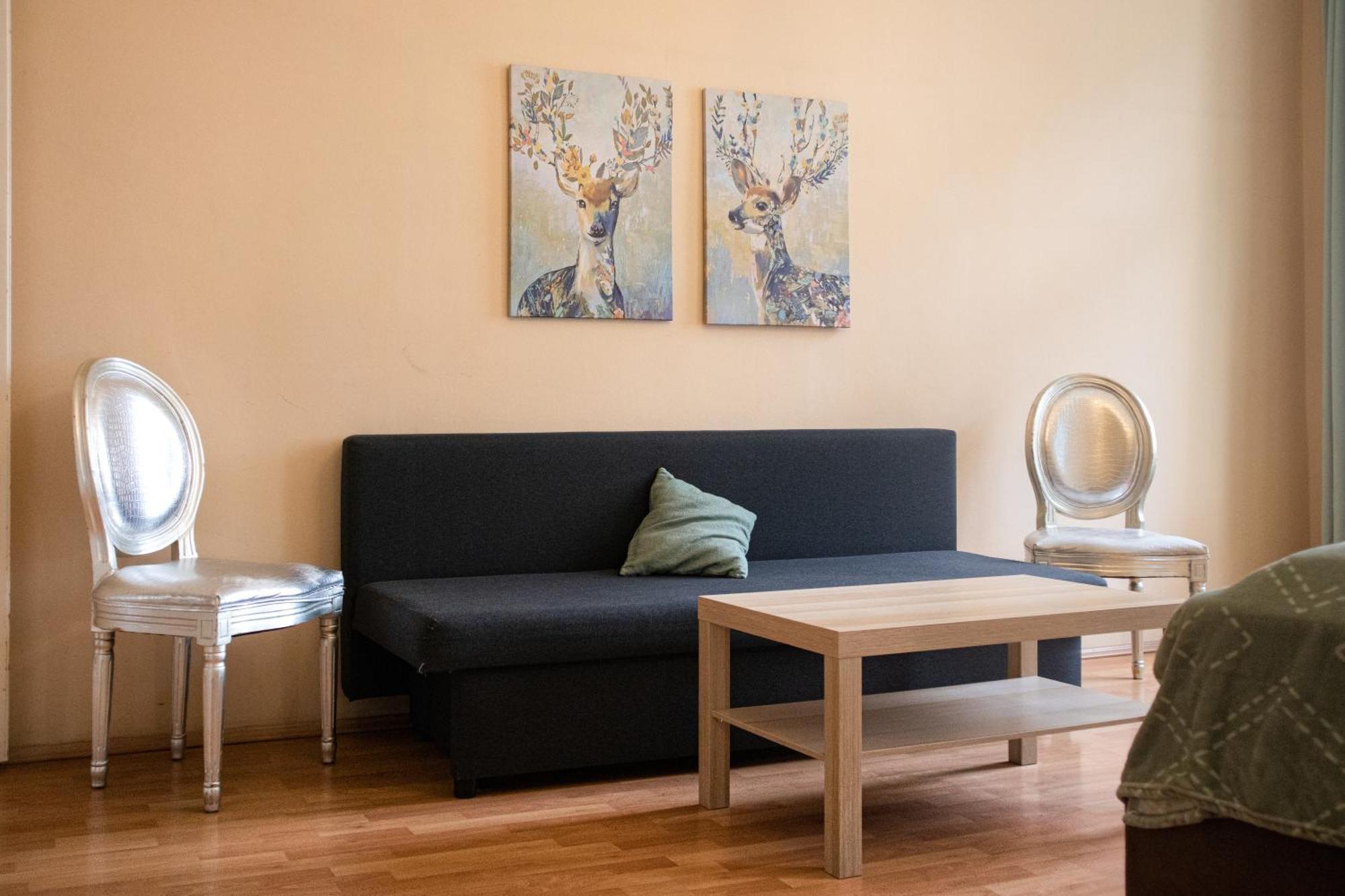 Simple In Shared For Longstays, Very Location Apartment