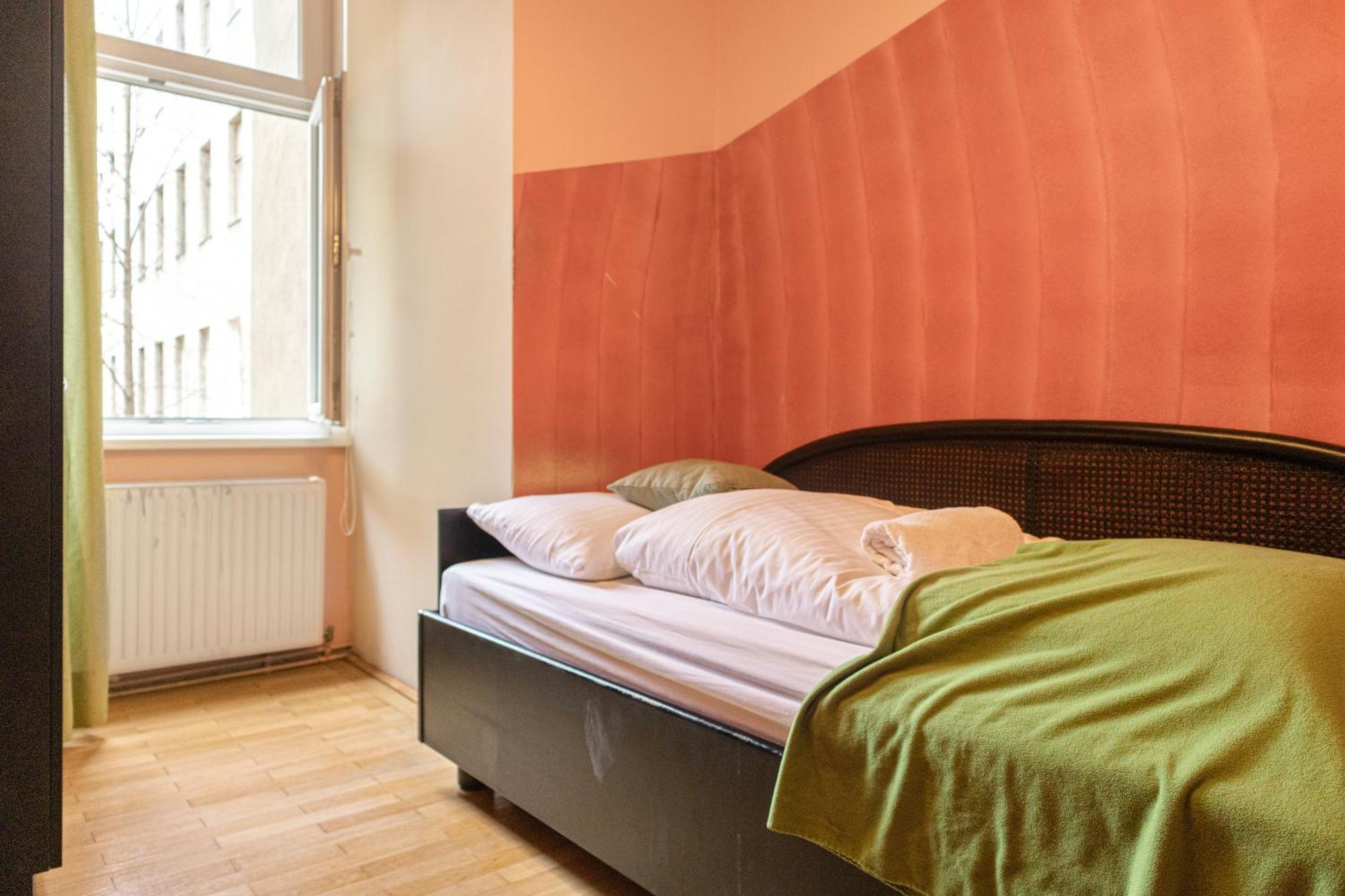 Simple In Shared For Longstays, Very Location Vienna