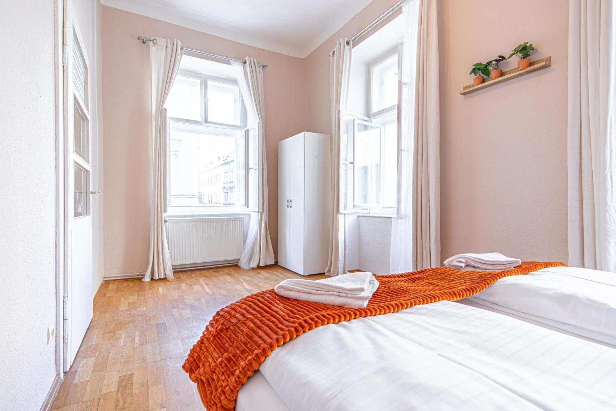 Charming 2br Aprtment Near Tourist Attractions Apartment *