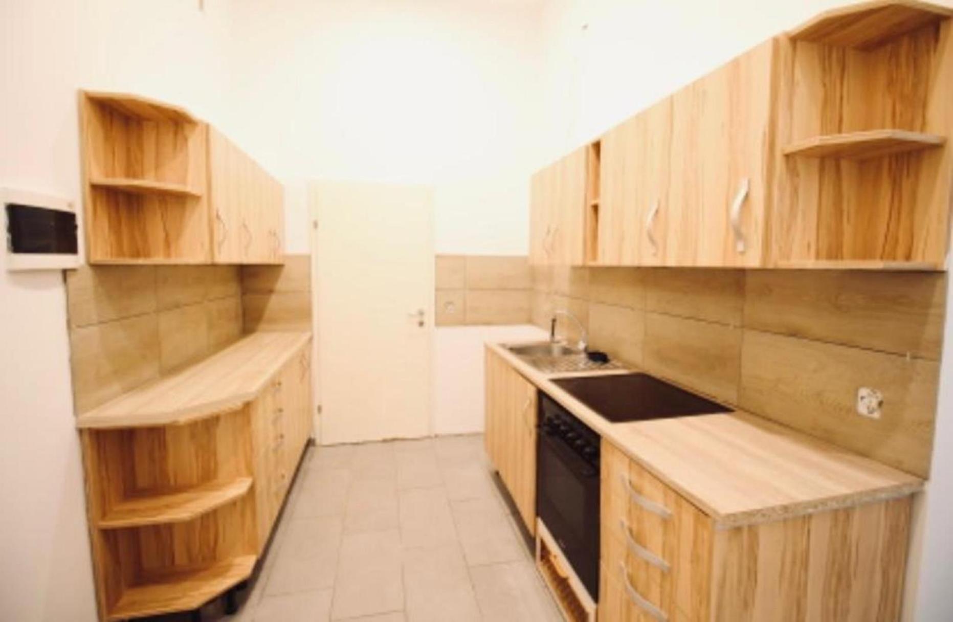 Lovely 2br With Modern Amenities Near Augarten Apartment Vienna