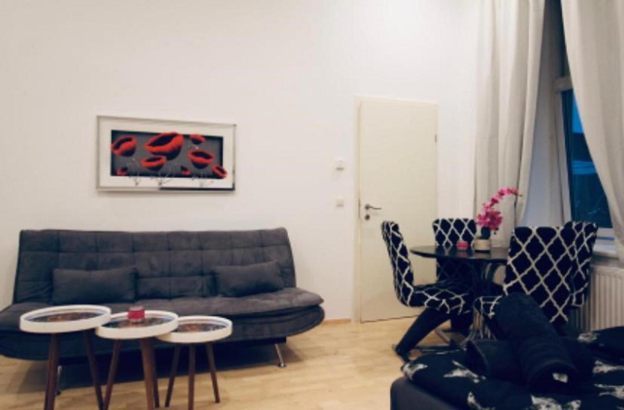 Lovely 2br With Modern Amenities Near Augarten Apartment *