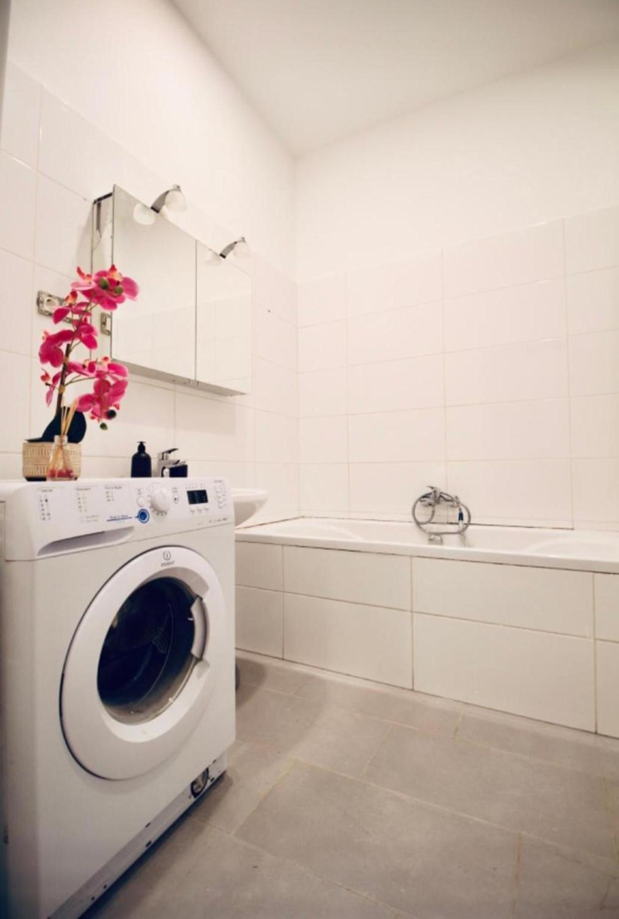Lovely 2br With Modern Amenities Near Augarten