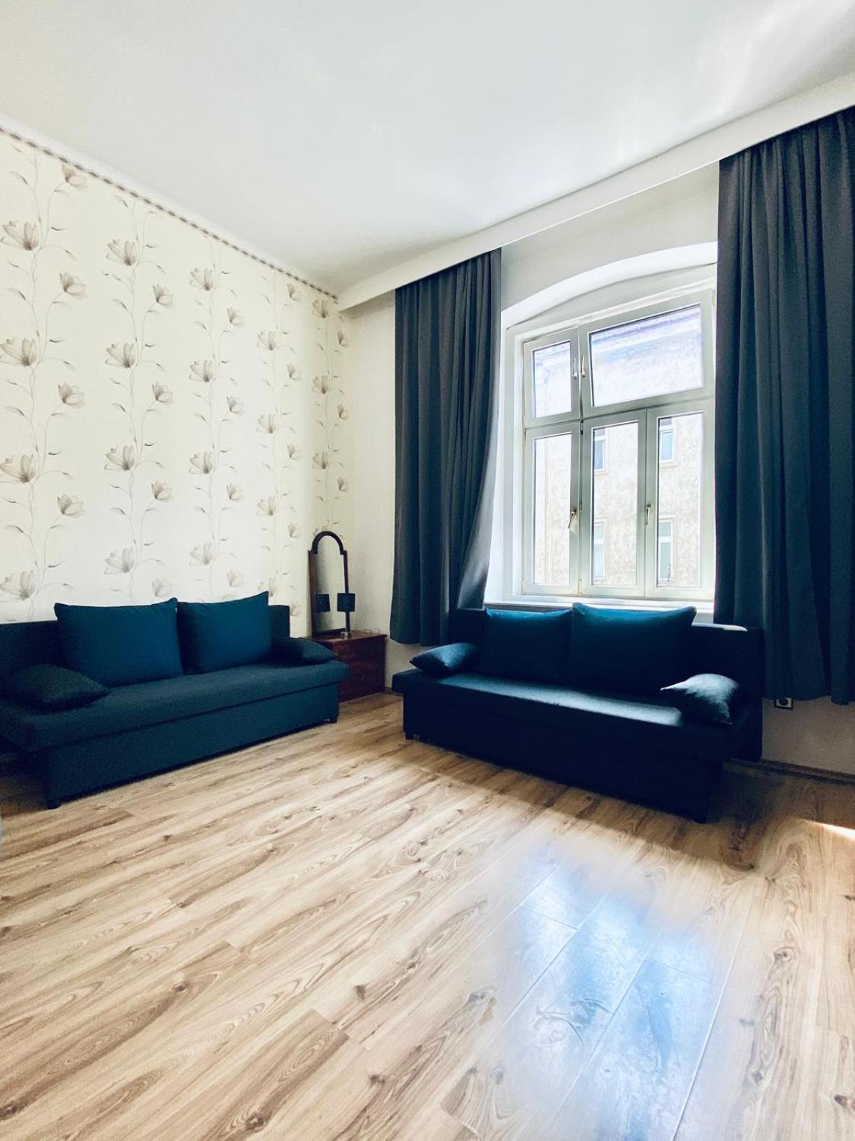 Comfy 3br In Prime Location *