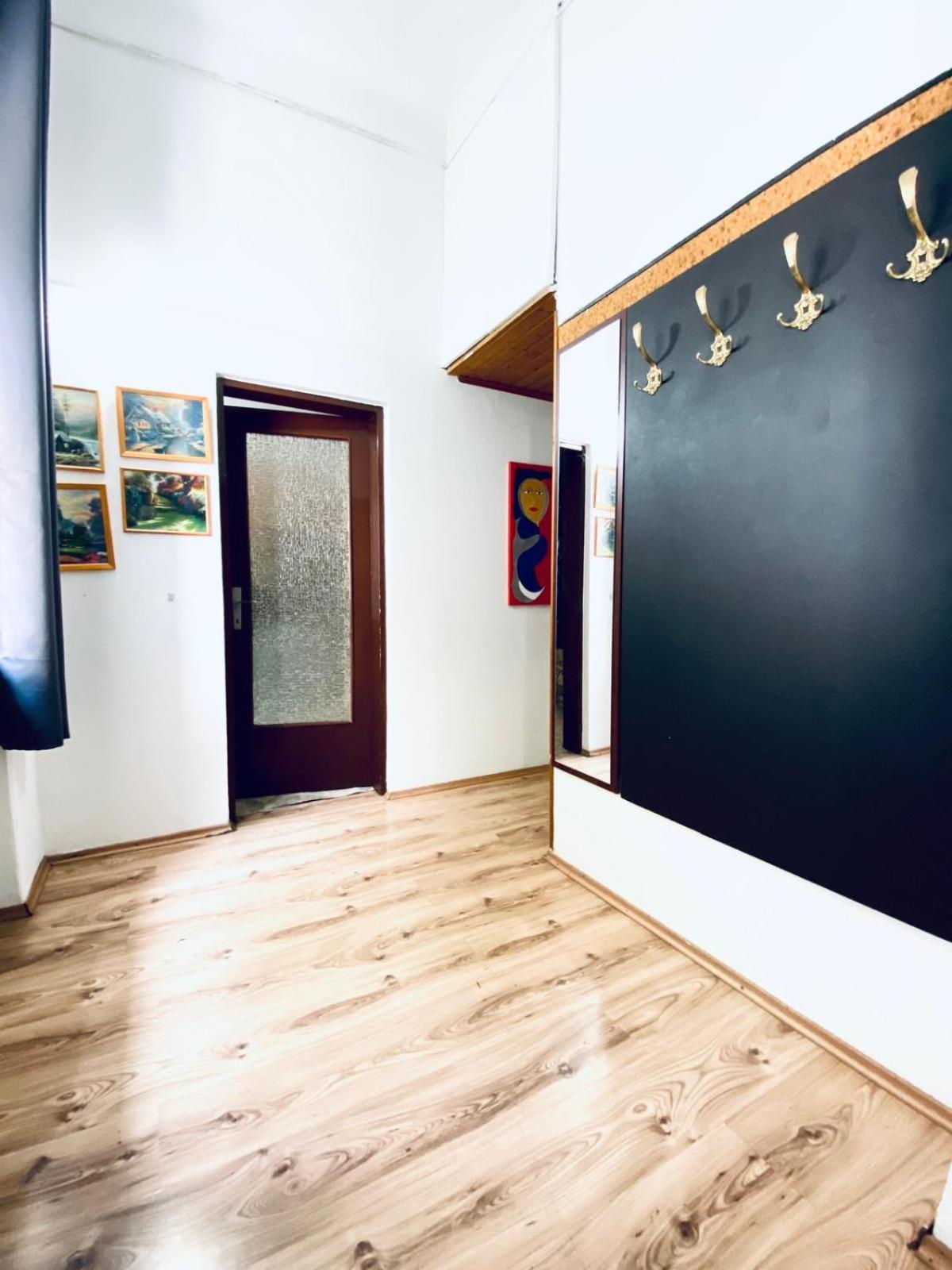 Comfy 3br In Prime Location Vienna
