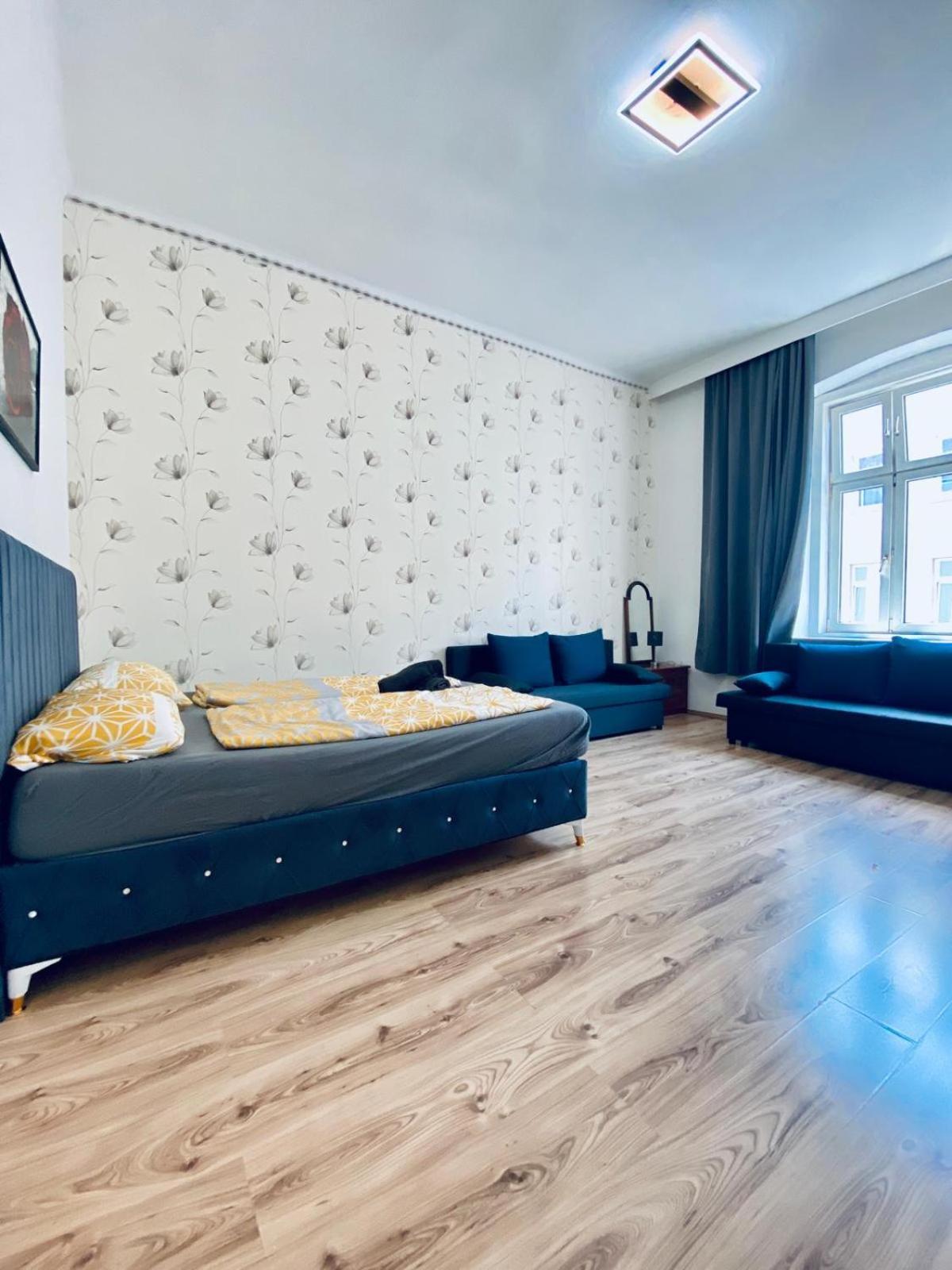 Comfy 3br In Prime Location Apartment *