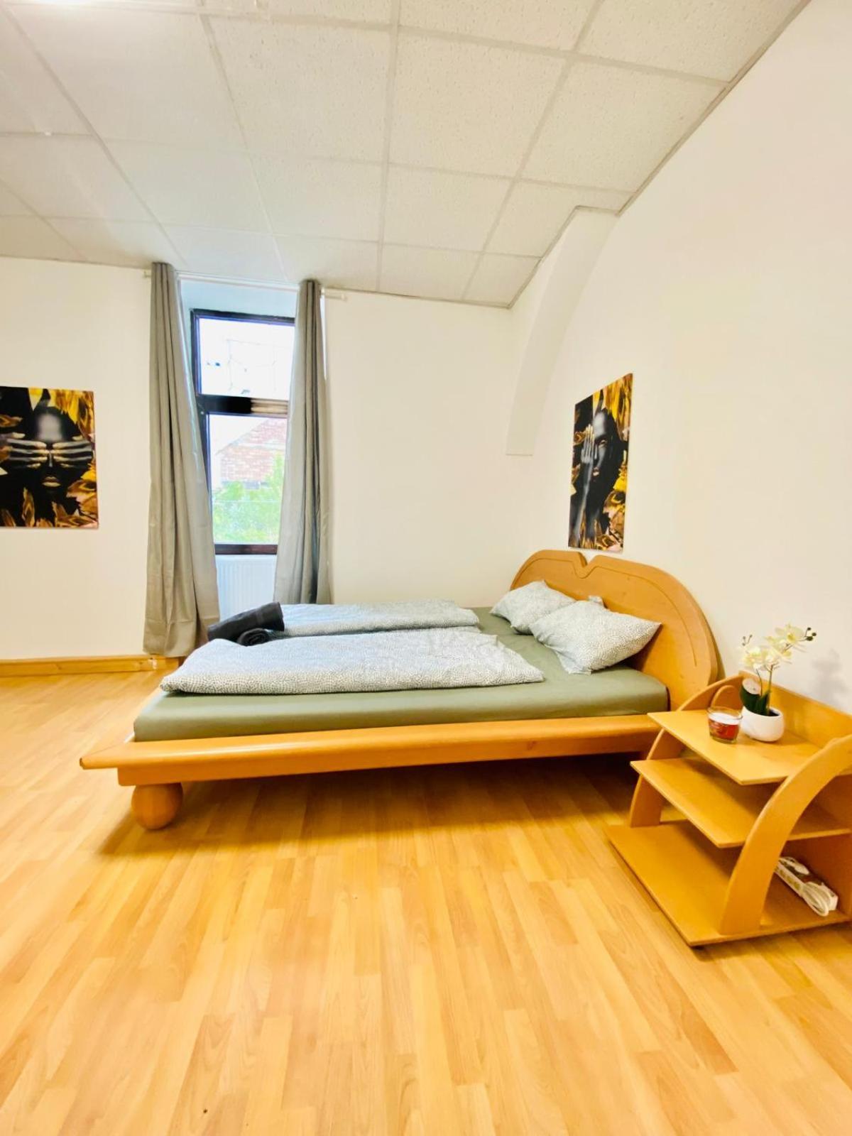 Bright & Spacious 3br With Direct Access Apartment