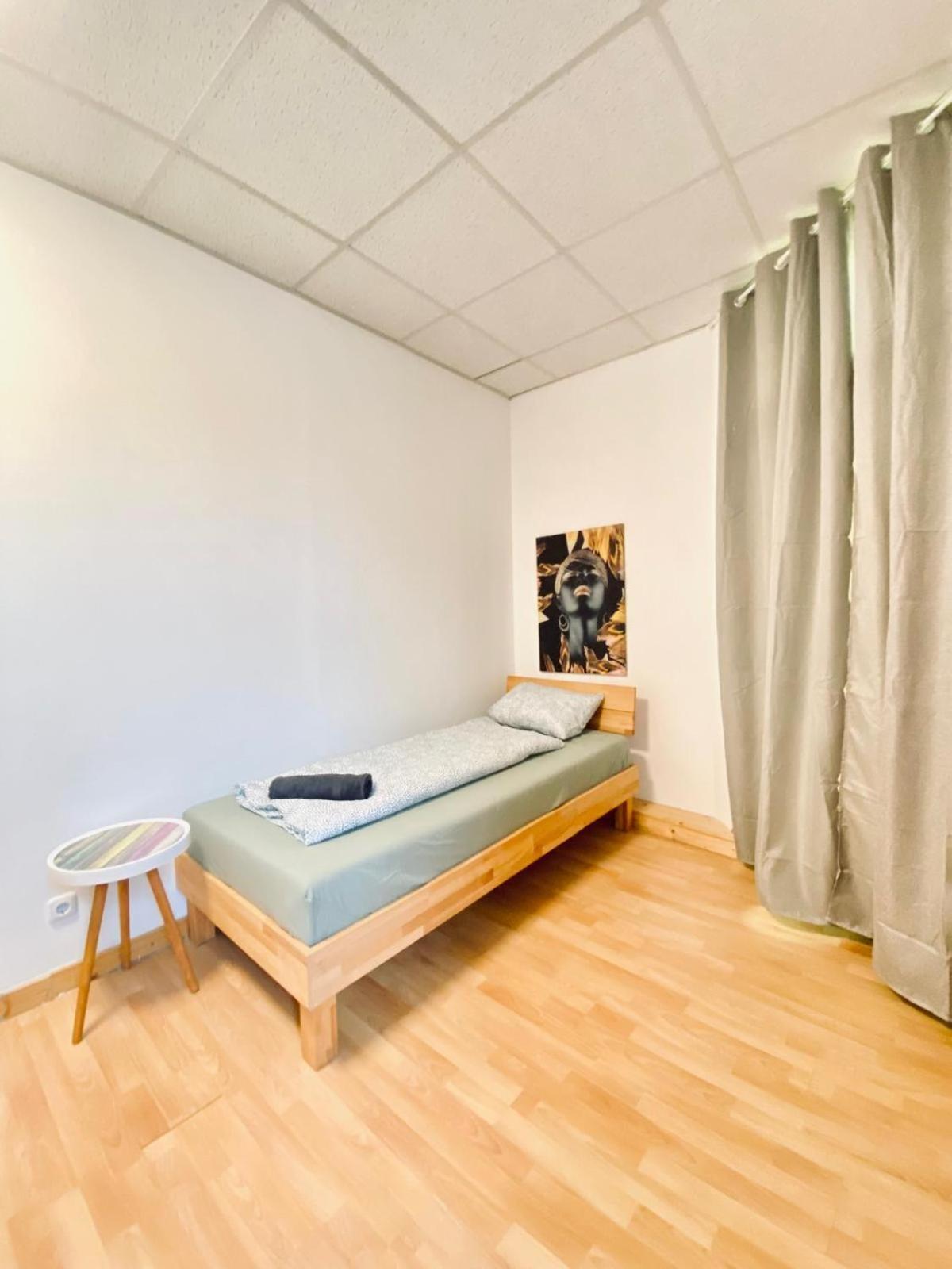 Apartment Bright & Spacious 3br With Direct Access