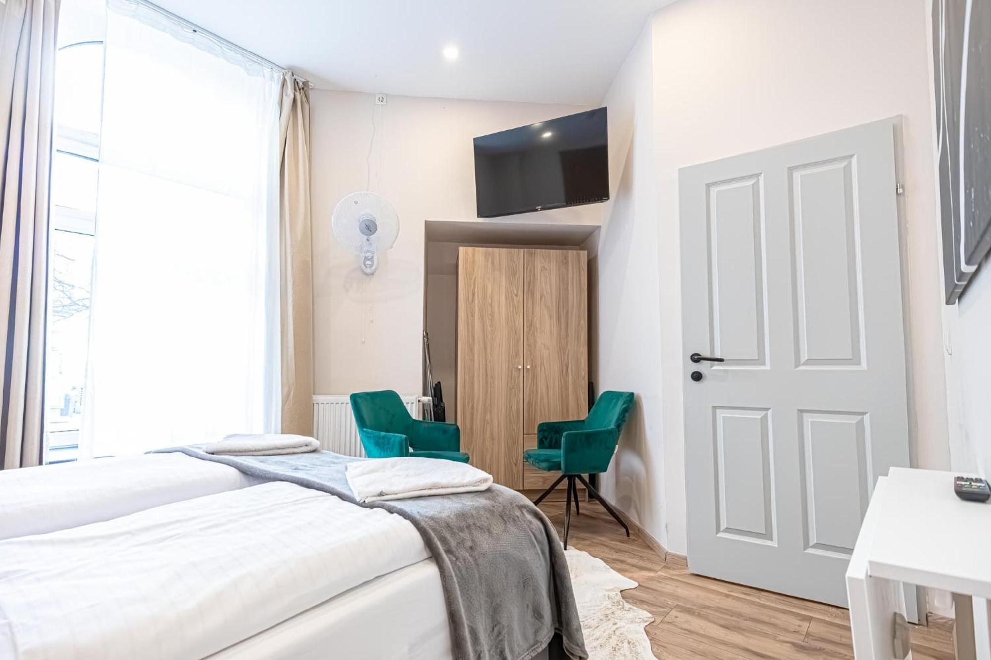 Apartment Wiener Stadthalle Boutique - Ideal For Couples *