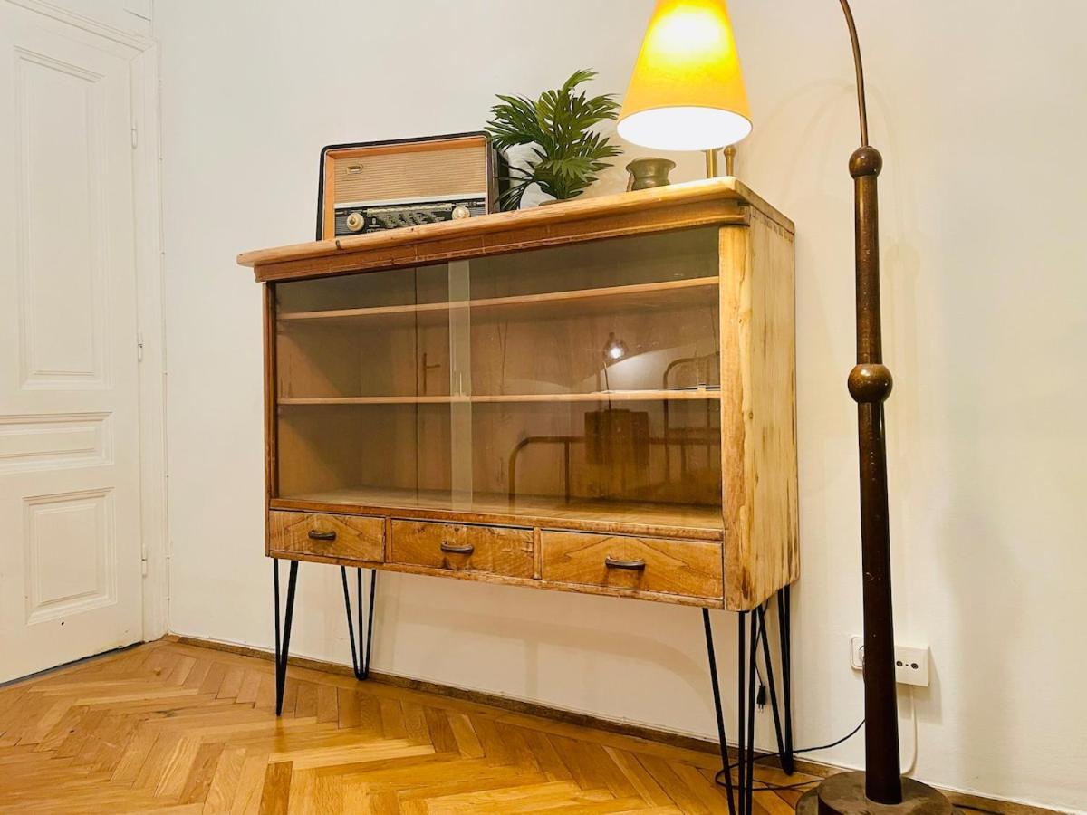 In Quiet Location Near Center Apartment Vienna