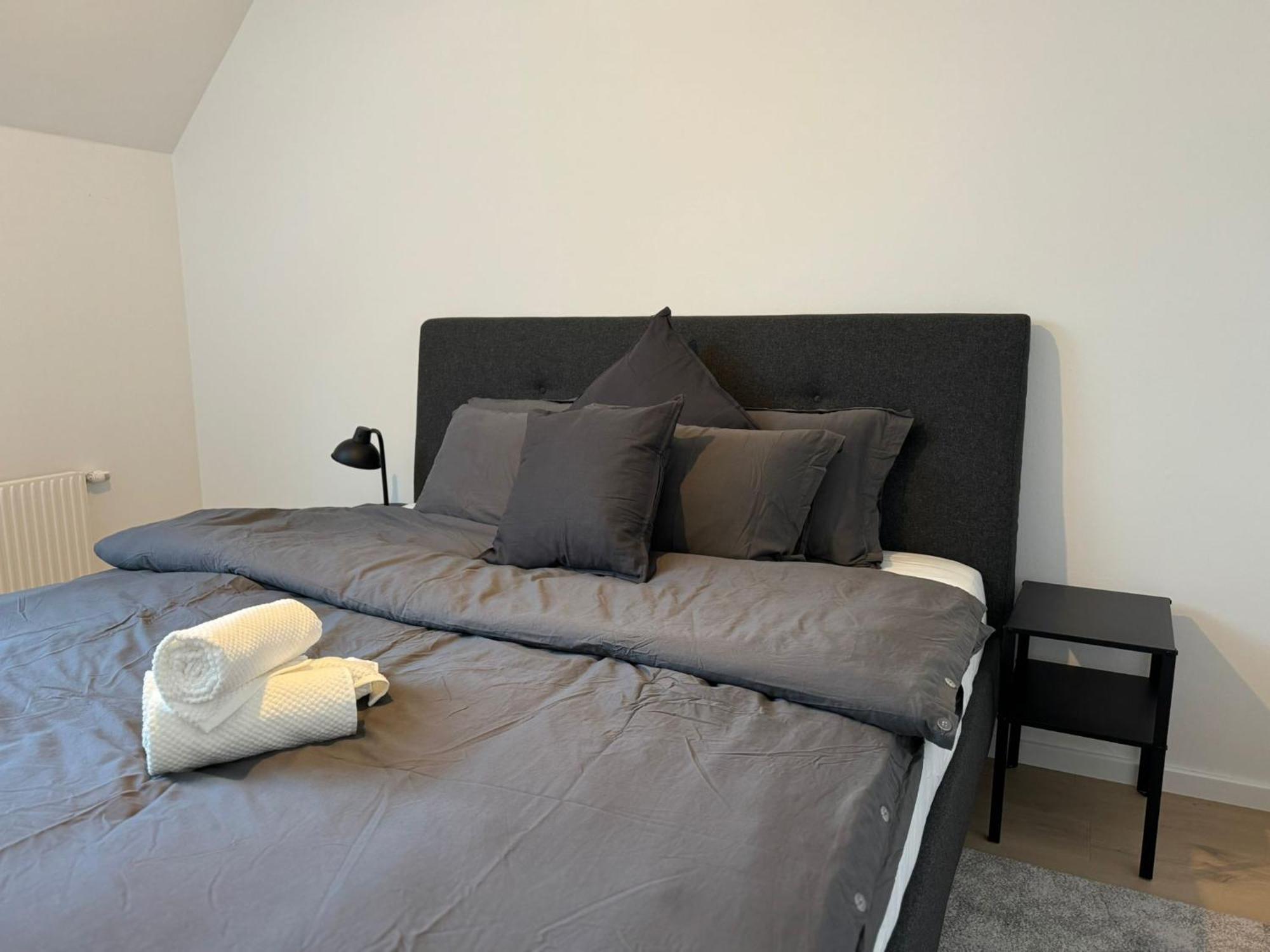Apartment Train Station, Kahlenberg, Historic, Danube - Axara Housing Fhg 16