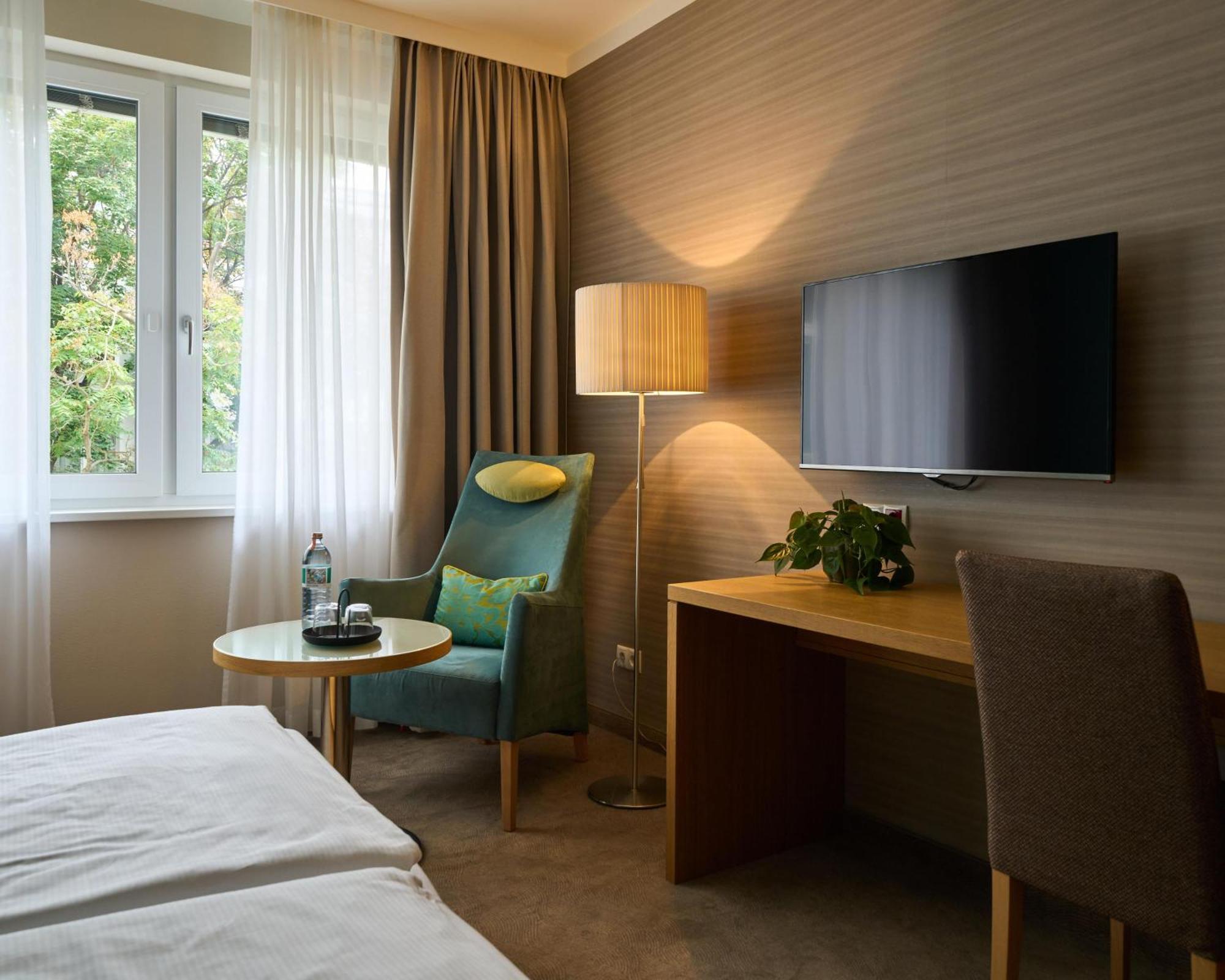 Henriette Stadthotel Hotel 4*