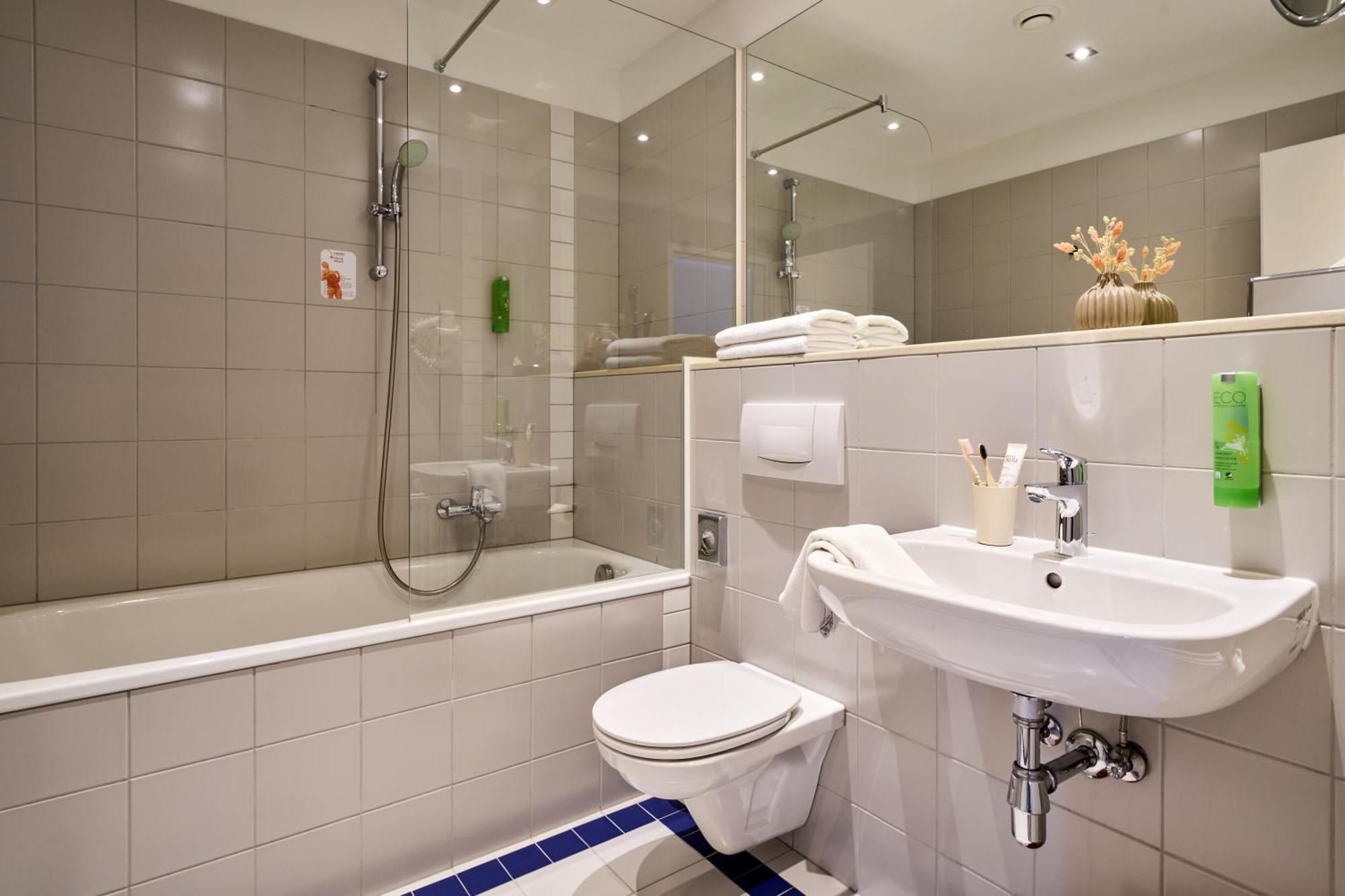 Hotel Henriette Stadthotel 4*