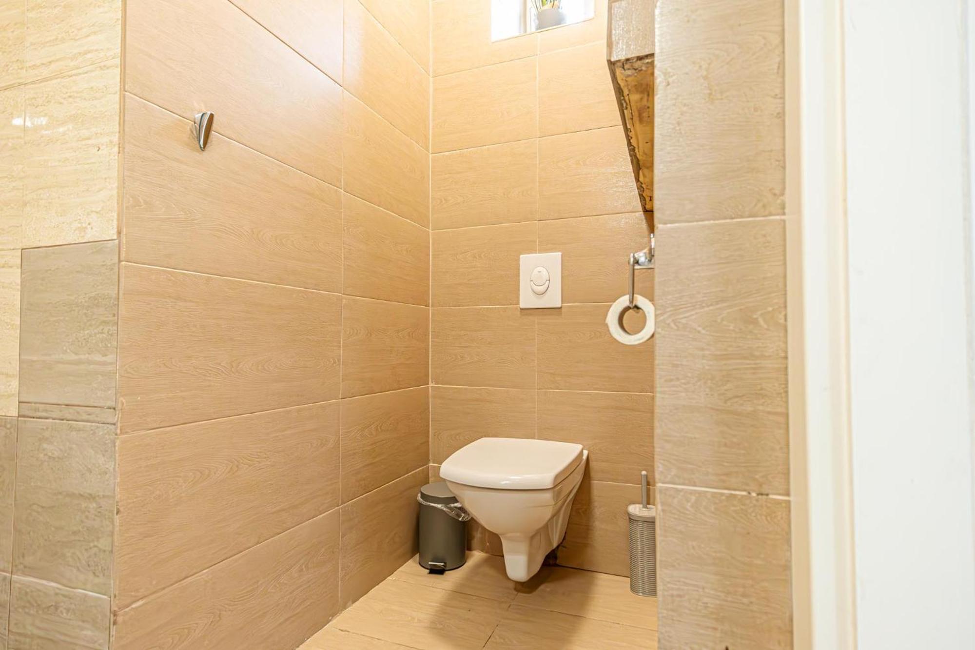 Simple W Full Kitchen Wiener Stadthalle Apartment *