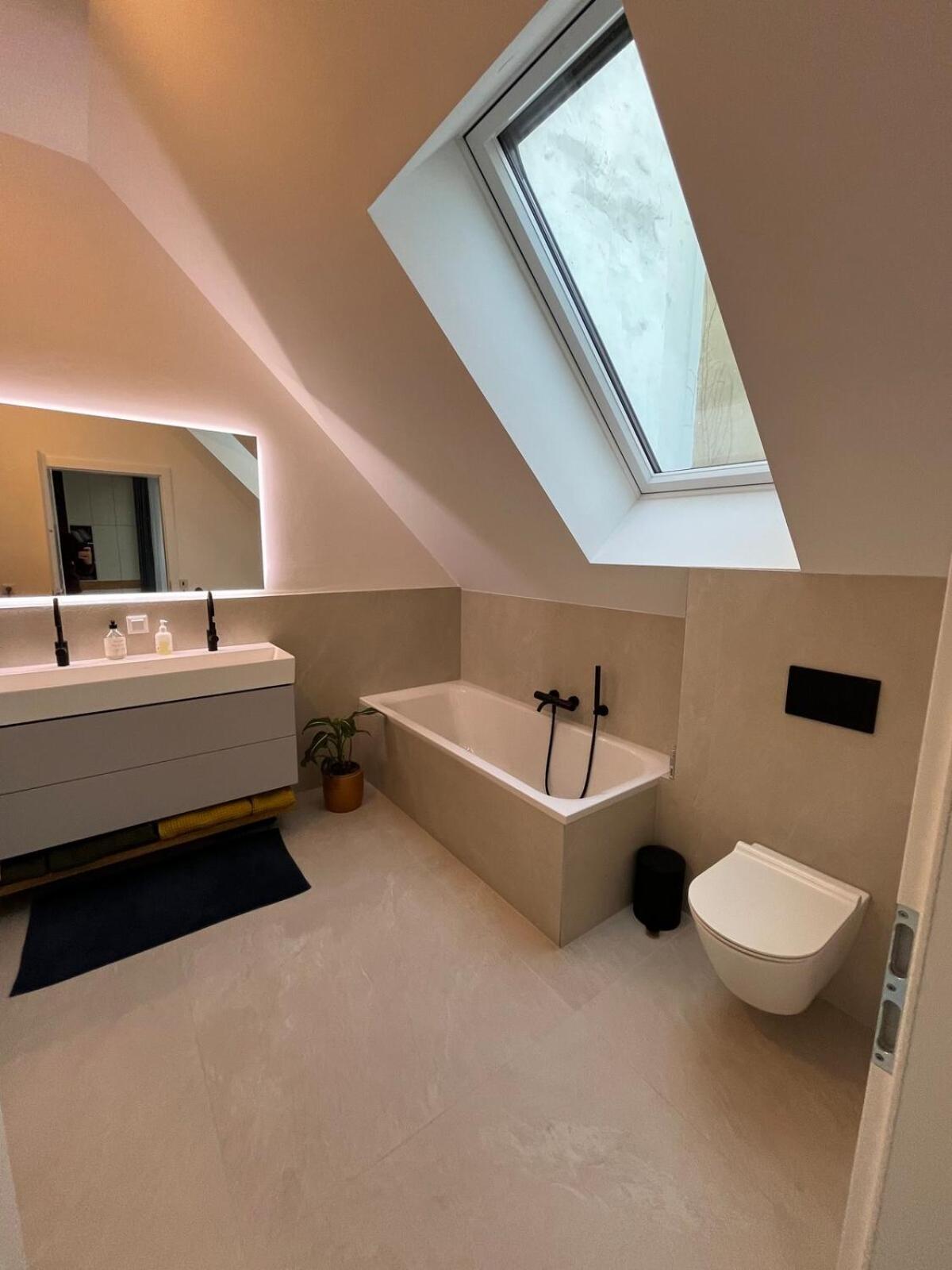 Exclusive Duplex