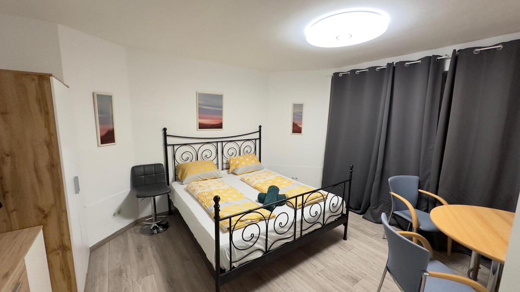 Exquisite In Shared With Garden & Parking Apartment Vienna